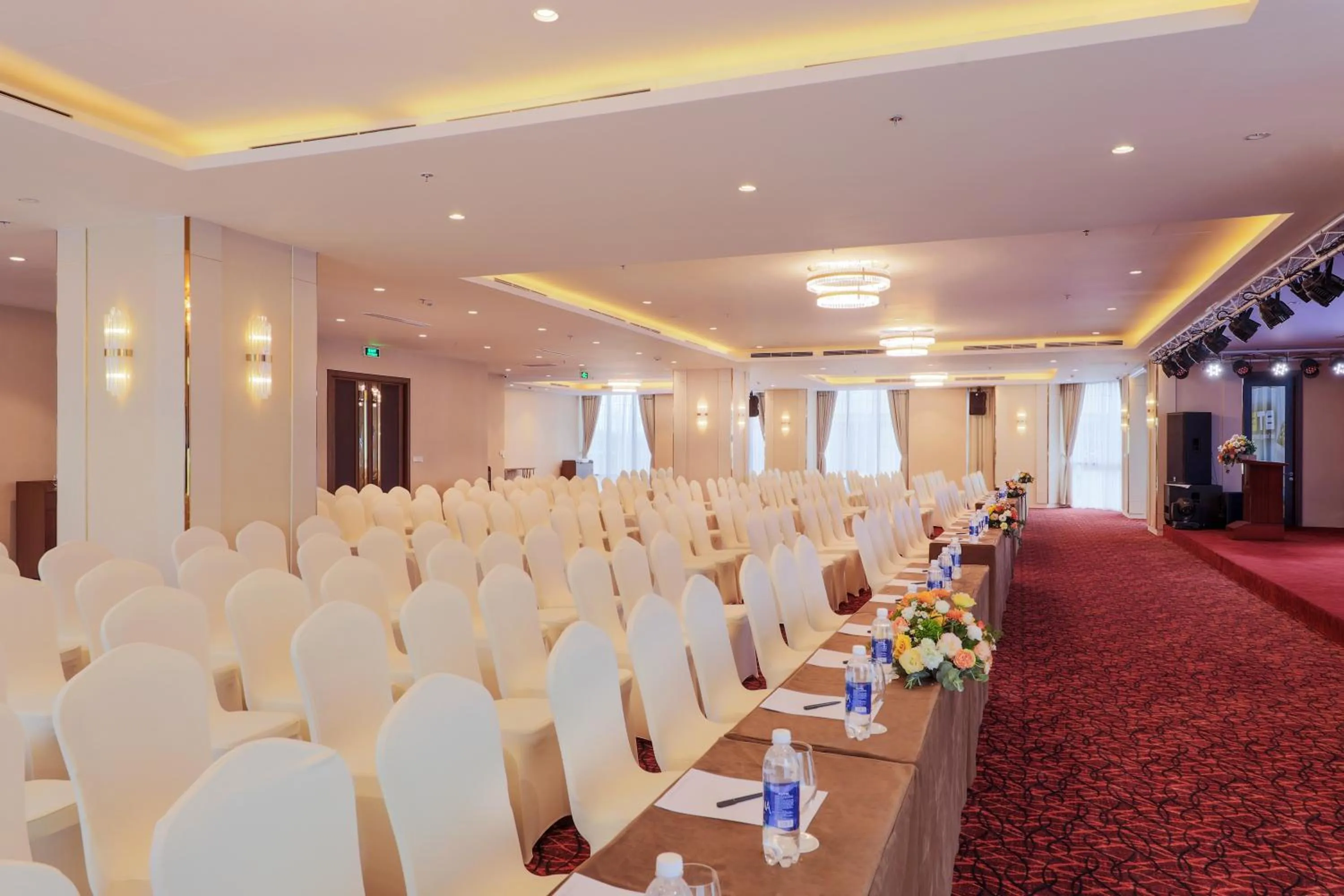 Banquet/Function facilities in Grand Vista Hanoi