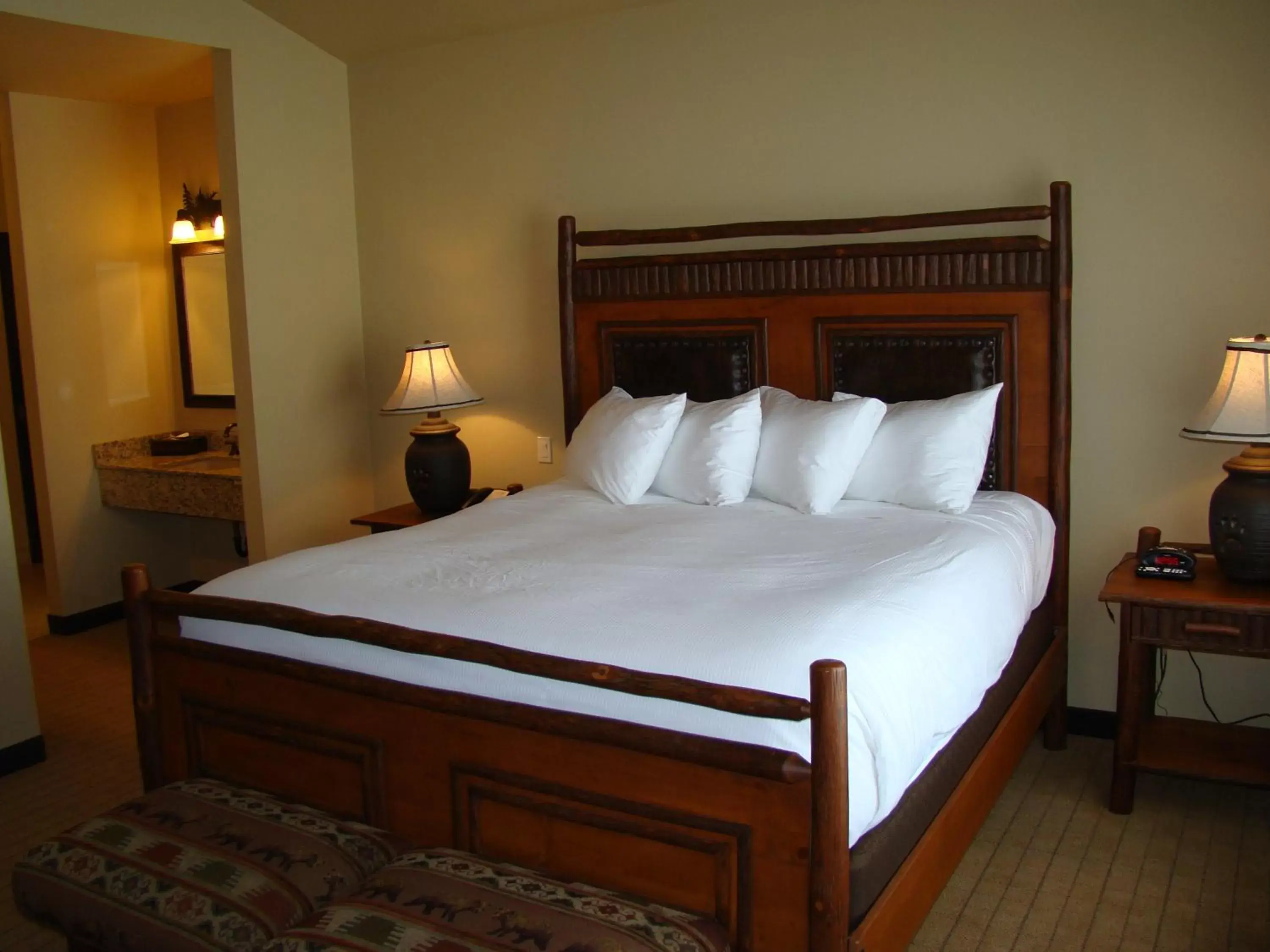 Bed in StoneCreek Lodge