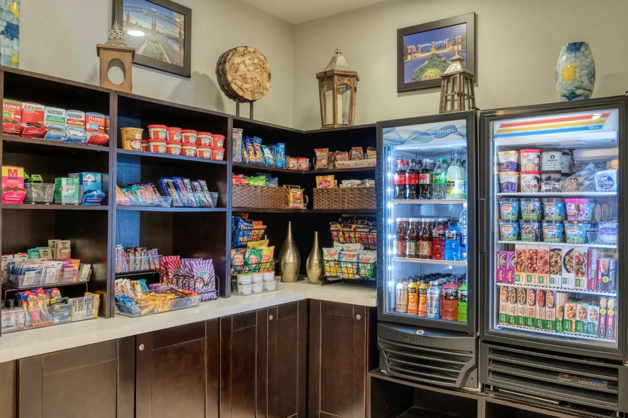 Lobby or reception in Holiday Inn Express and Suites Edwardsville by IHG