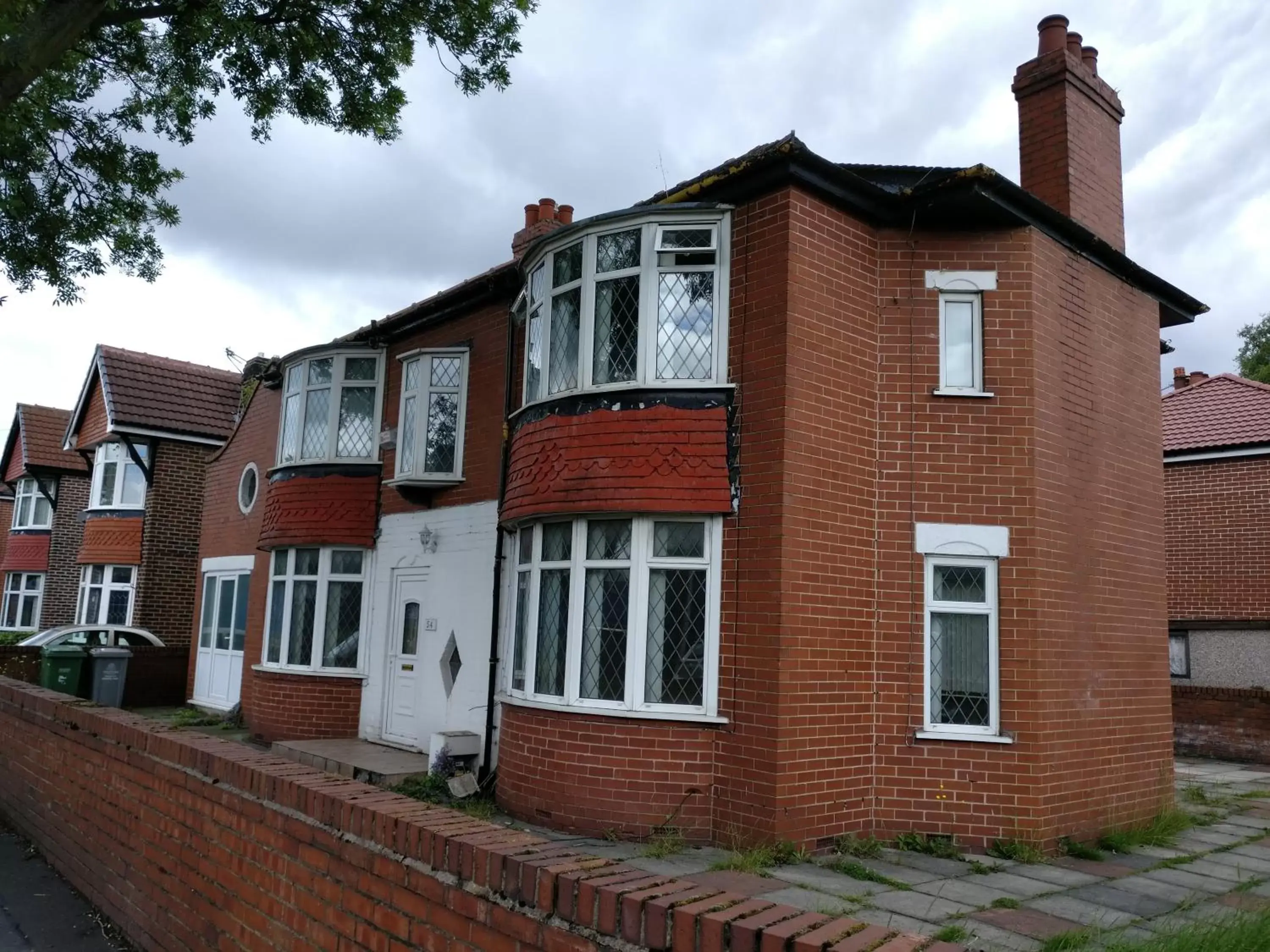 Property Building in Old Trafford Guest House