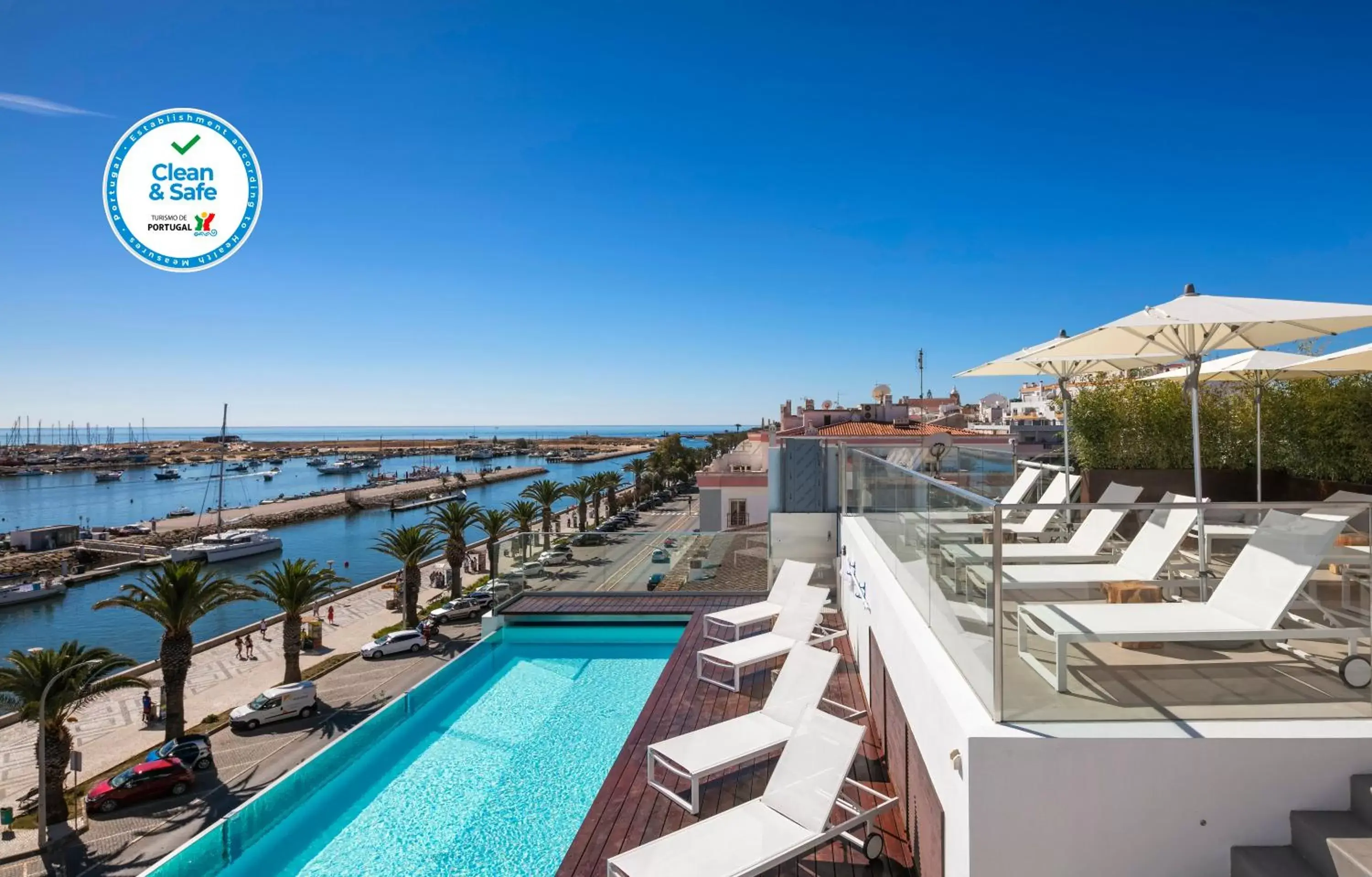 Pool view in Lagos Avenida Hotel Pool view in Lagos Avenida Hotel