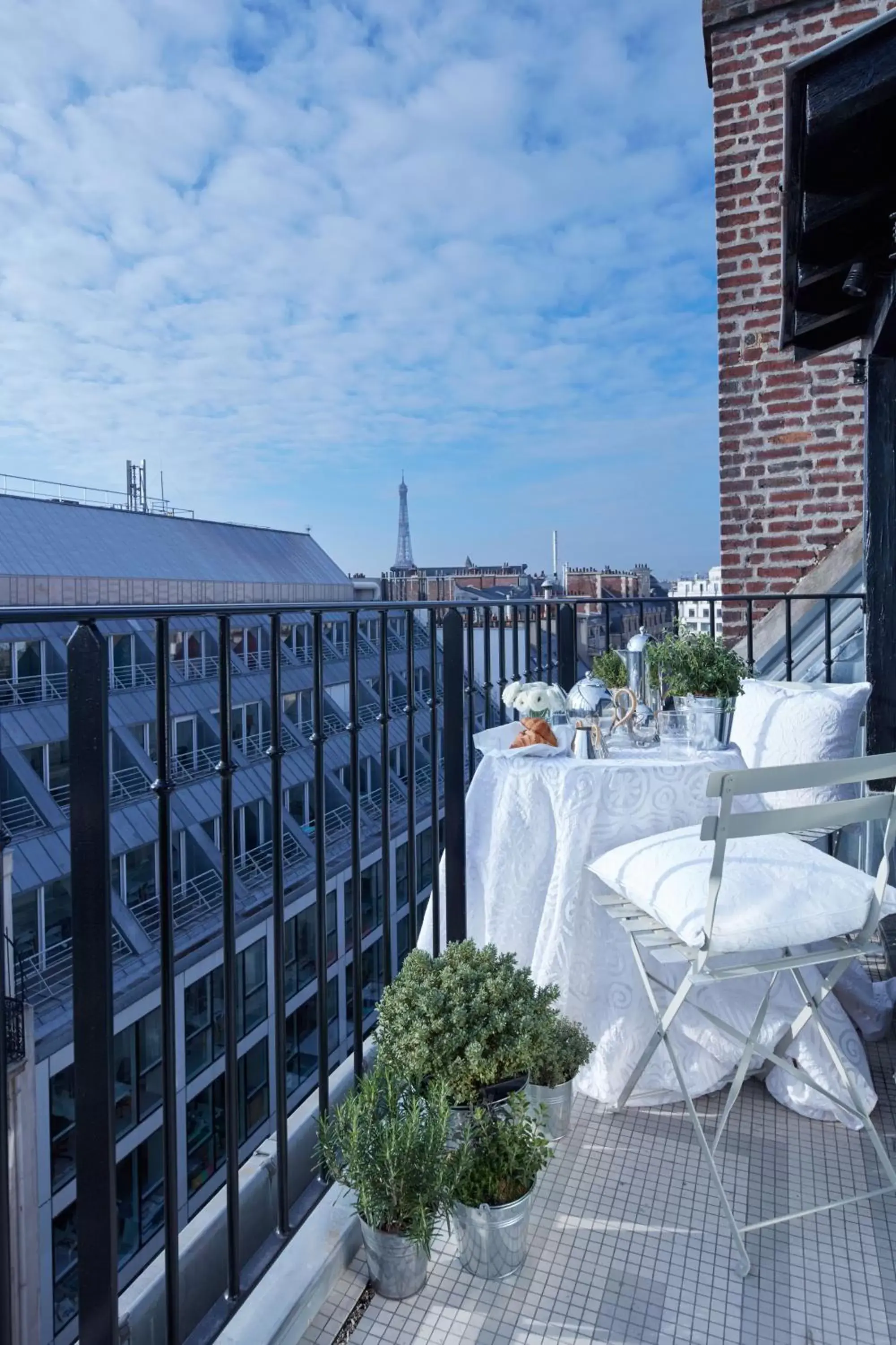 Balcony/Terrace in Monsieur George Hotel & Spa - Champs-Elysées