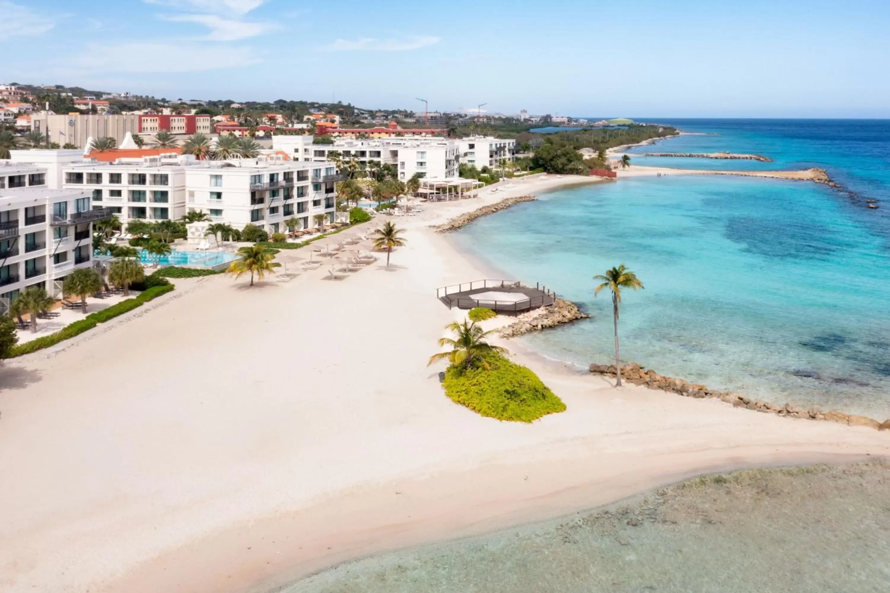 Property building, Beach in Curaçao Marriott Beach Resort