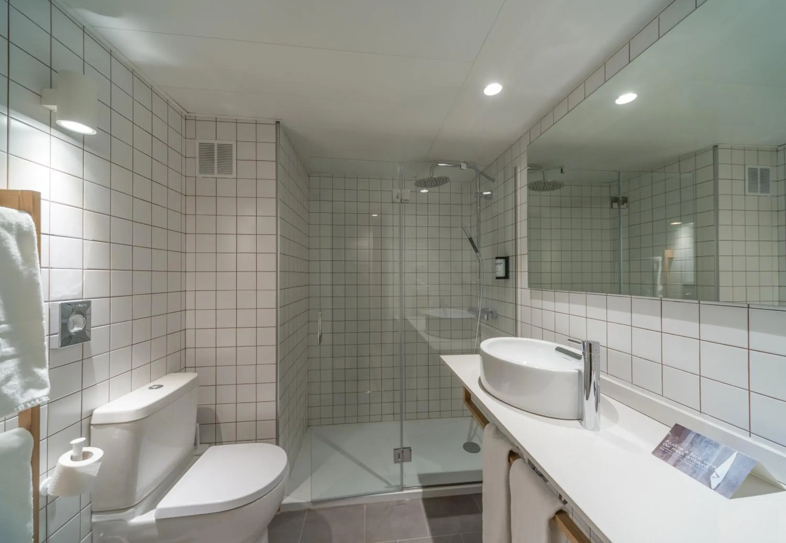 Bathroom in Hotel & Aparthotel Cosmos