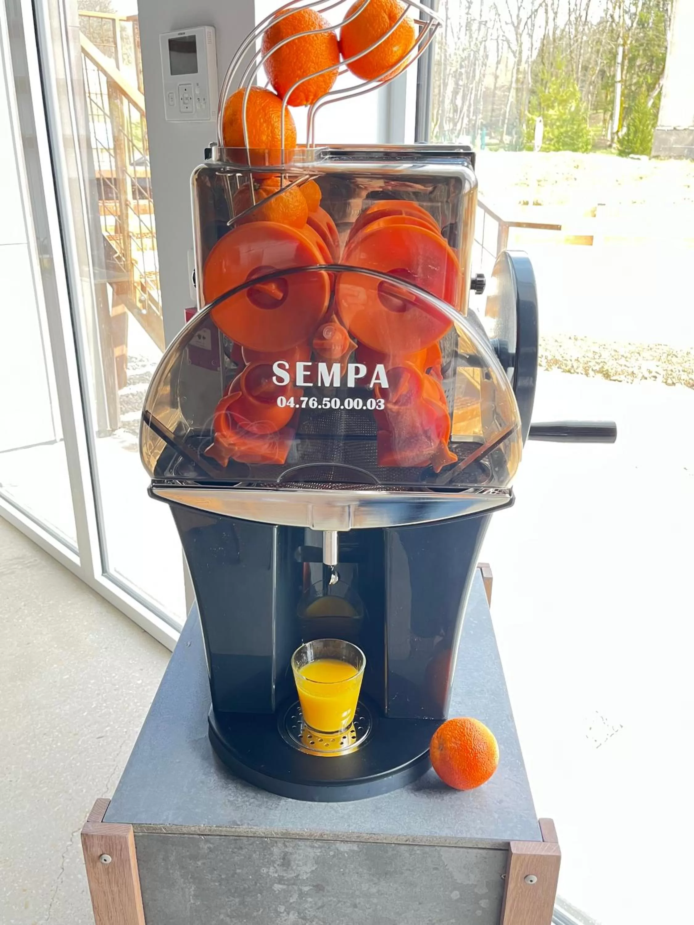 Breakfast in Hôtel En Tilleul