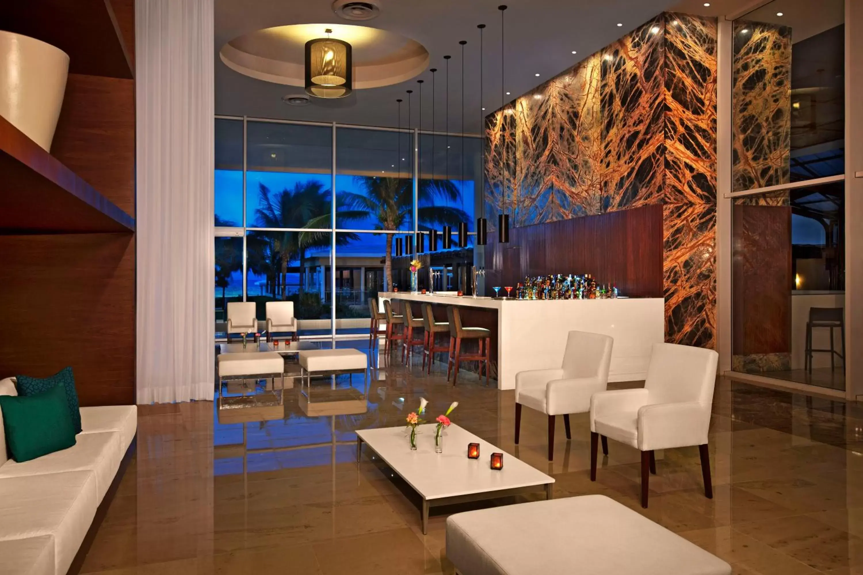 Restaurant/places to eat, Lounge/Bar in Dreams Jade Resort & Spa - All Inclusive