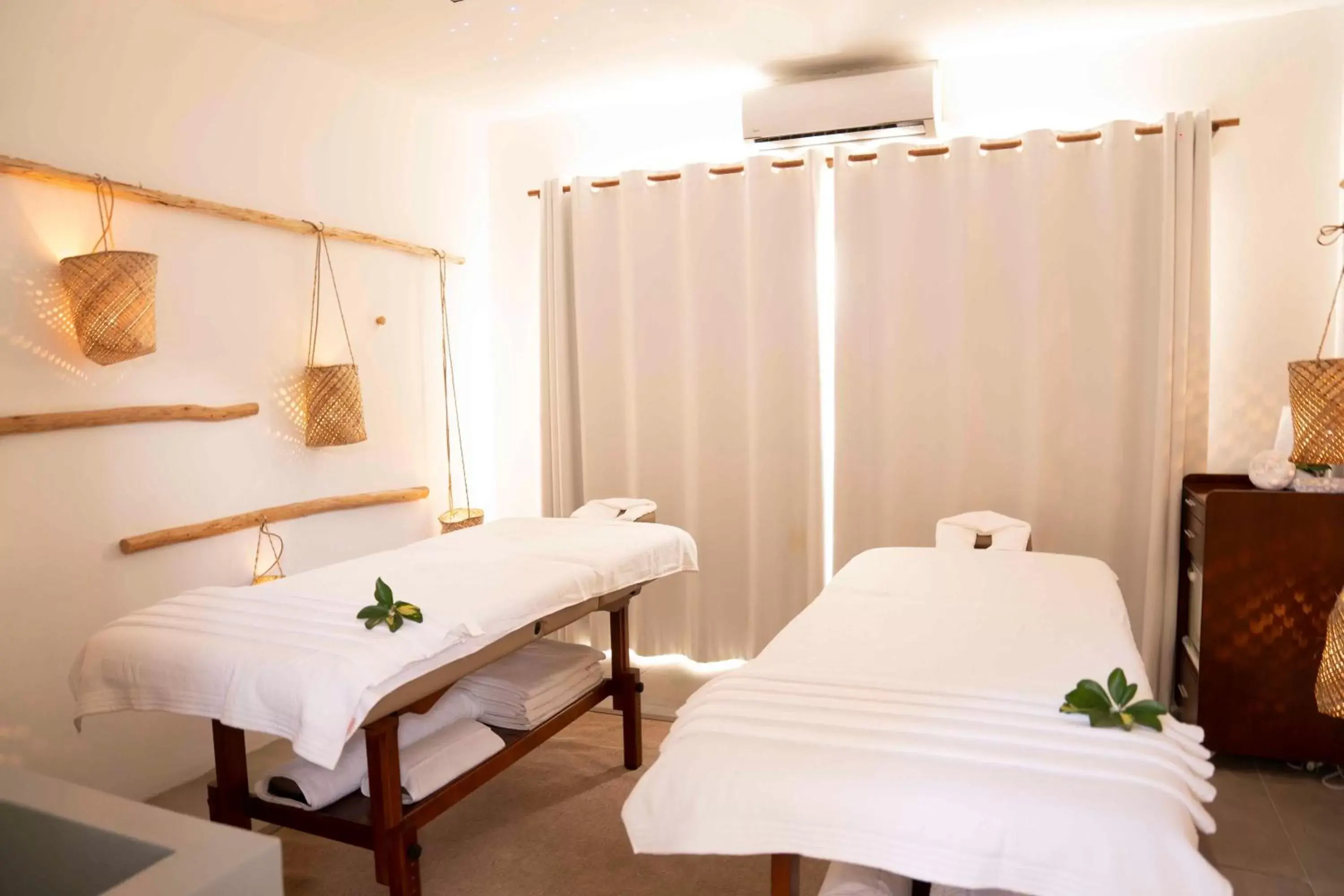 Spa and wellness centre/facilities, Bed in Veranda Tamarin Hotel & Spa