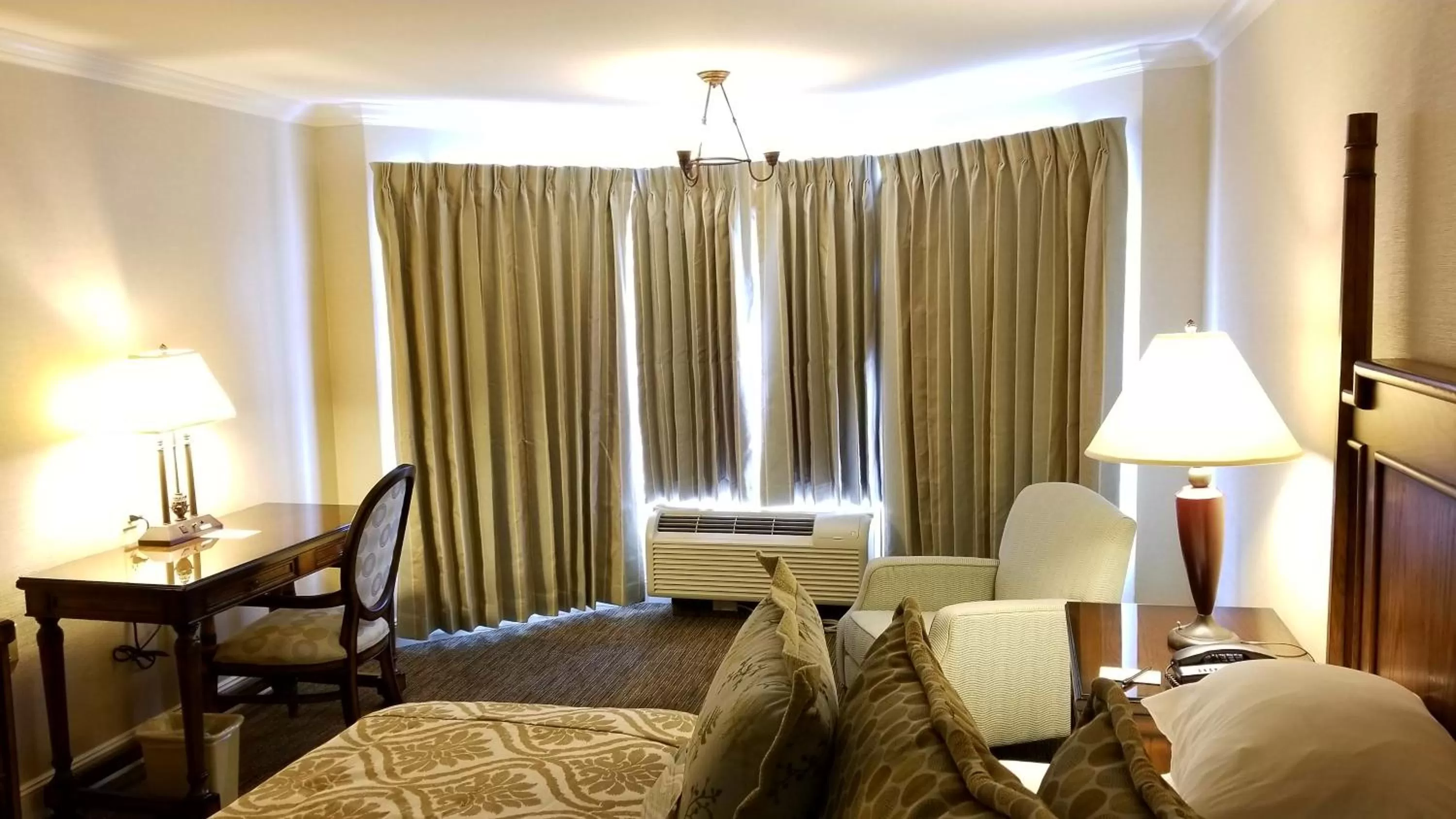 Decorative detail, Bed in Chelsea Inn