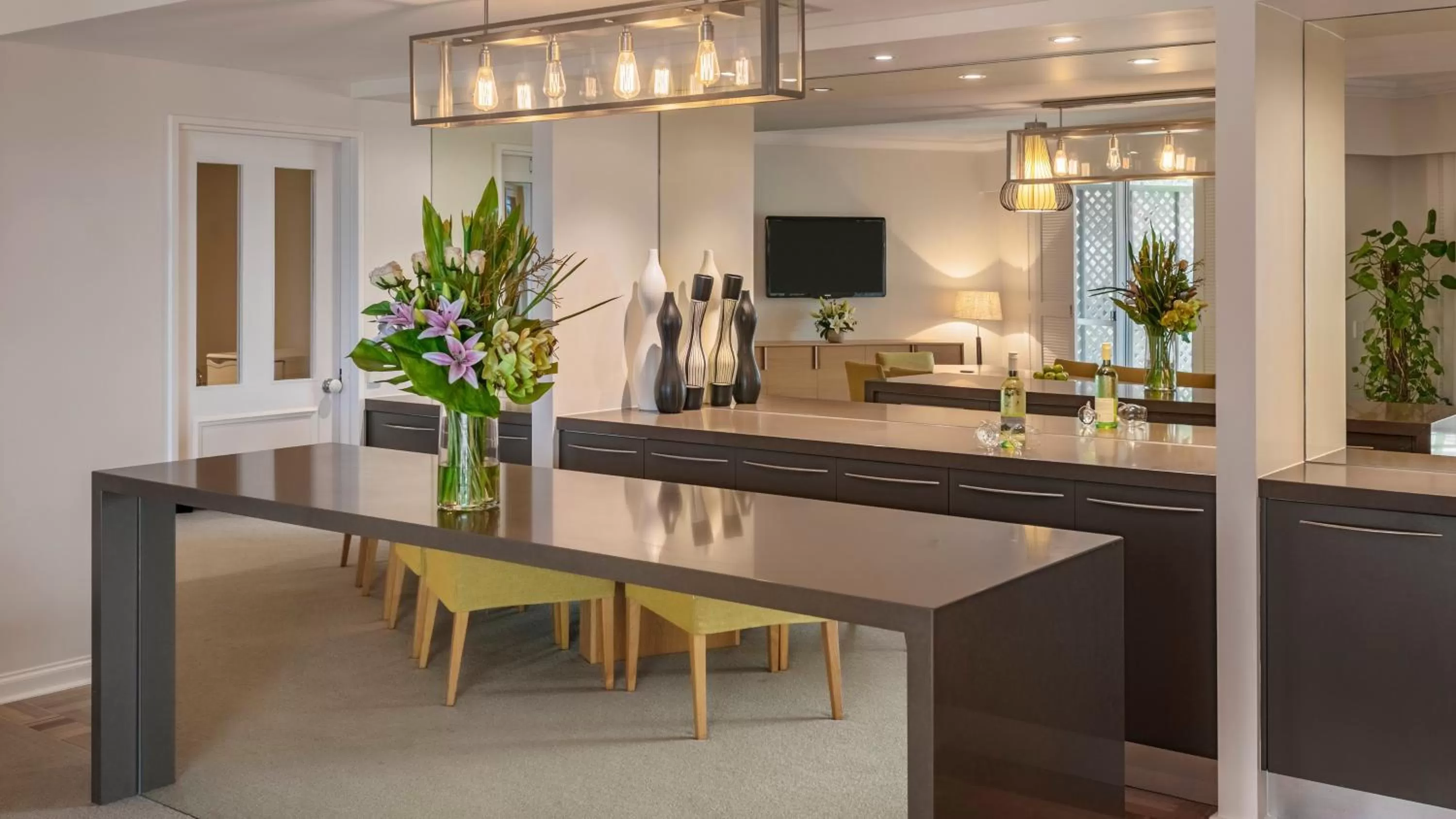 Photo of the whole room in InterContinental Sanctuary Cove Resort by IHG