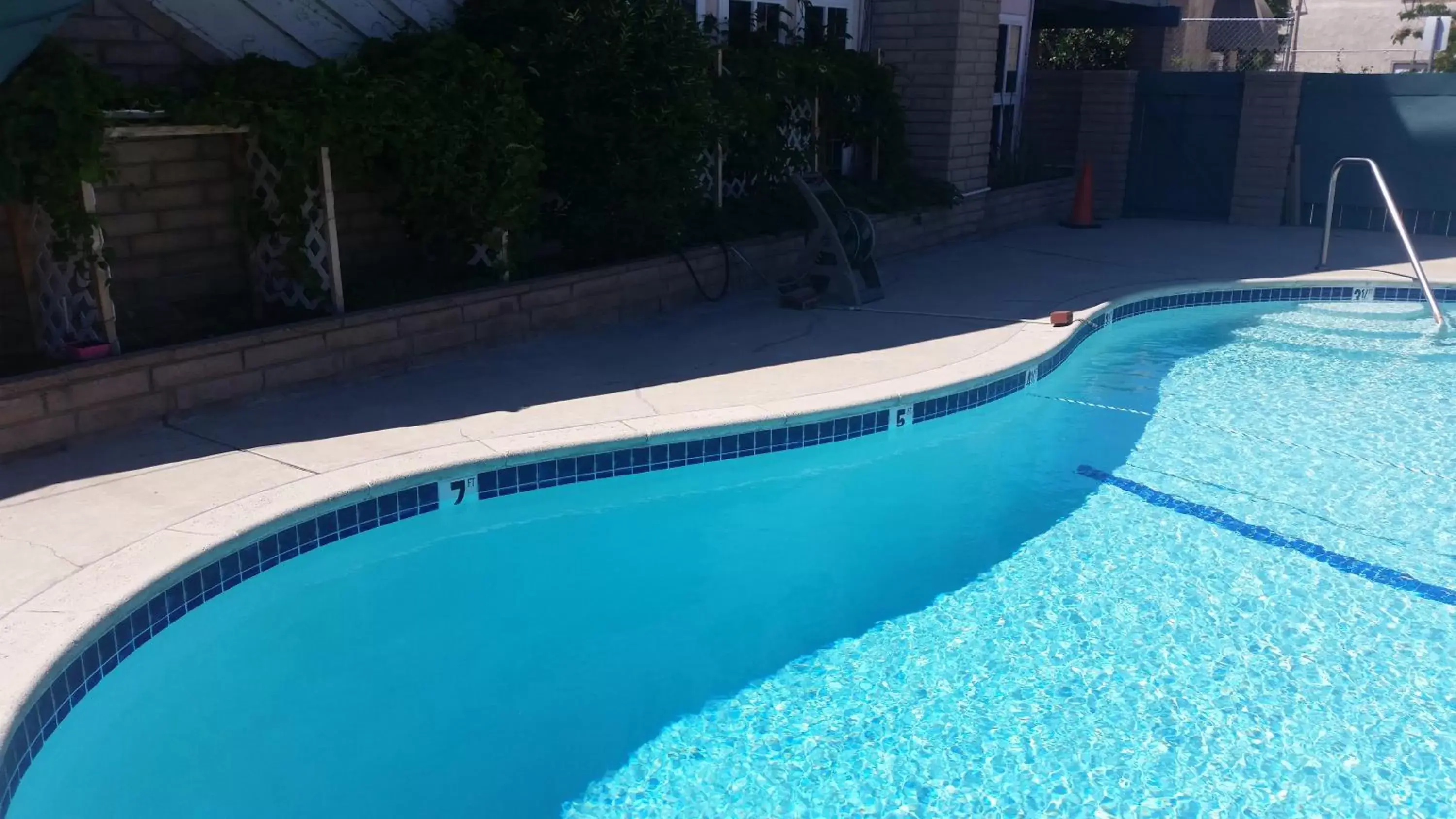 Day, Swimming Pool in Kona Inn Motel Anaheim