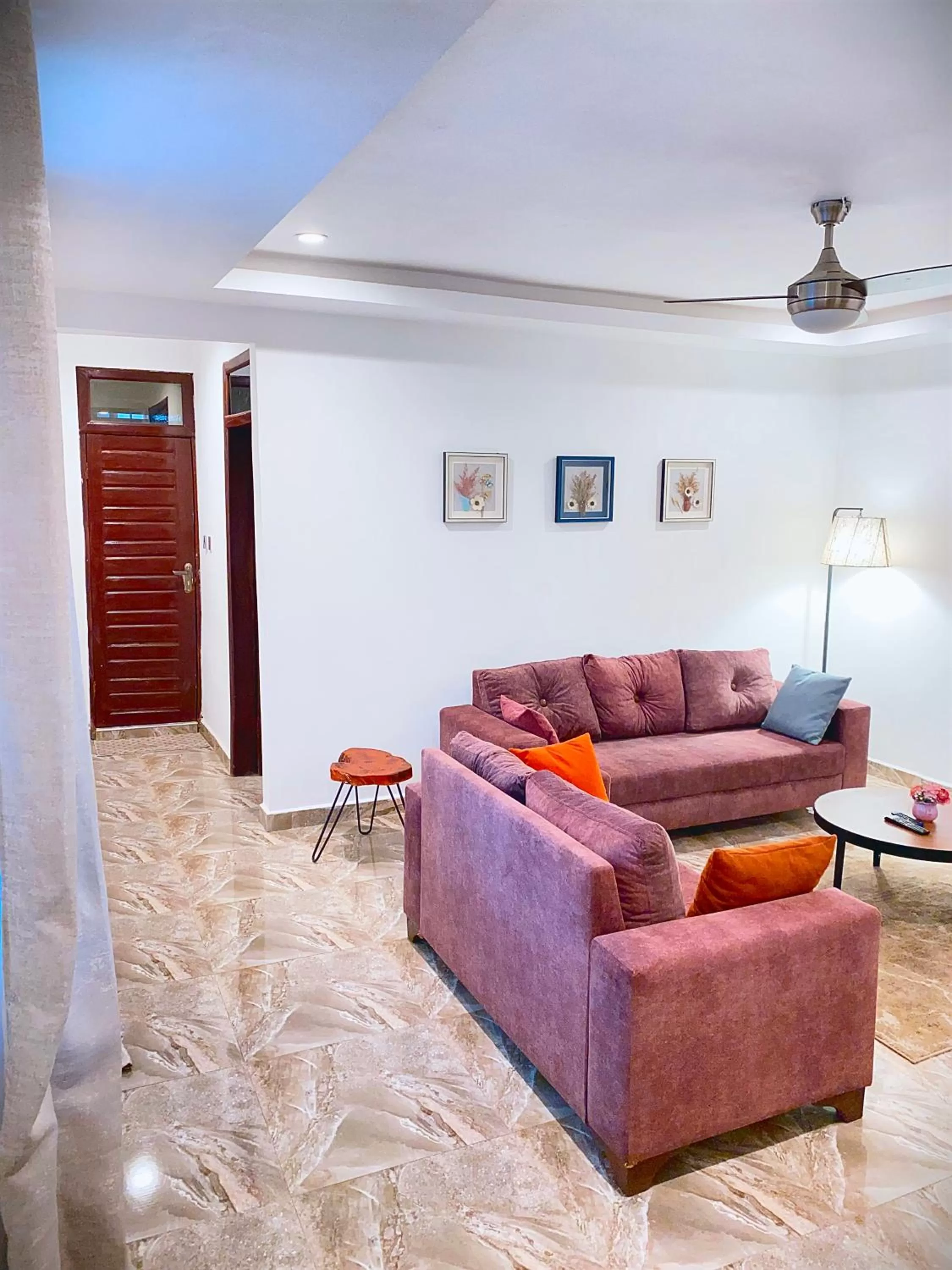 Living room in AIDEN HOMES AND APARTMENTS HOTEl