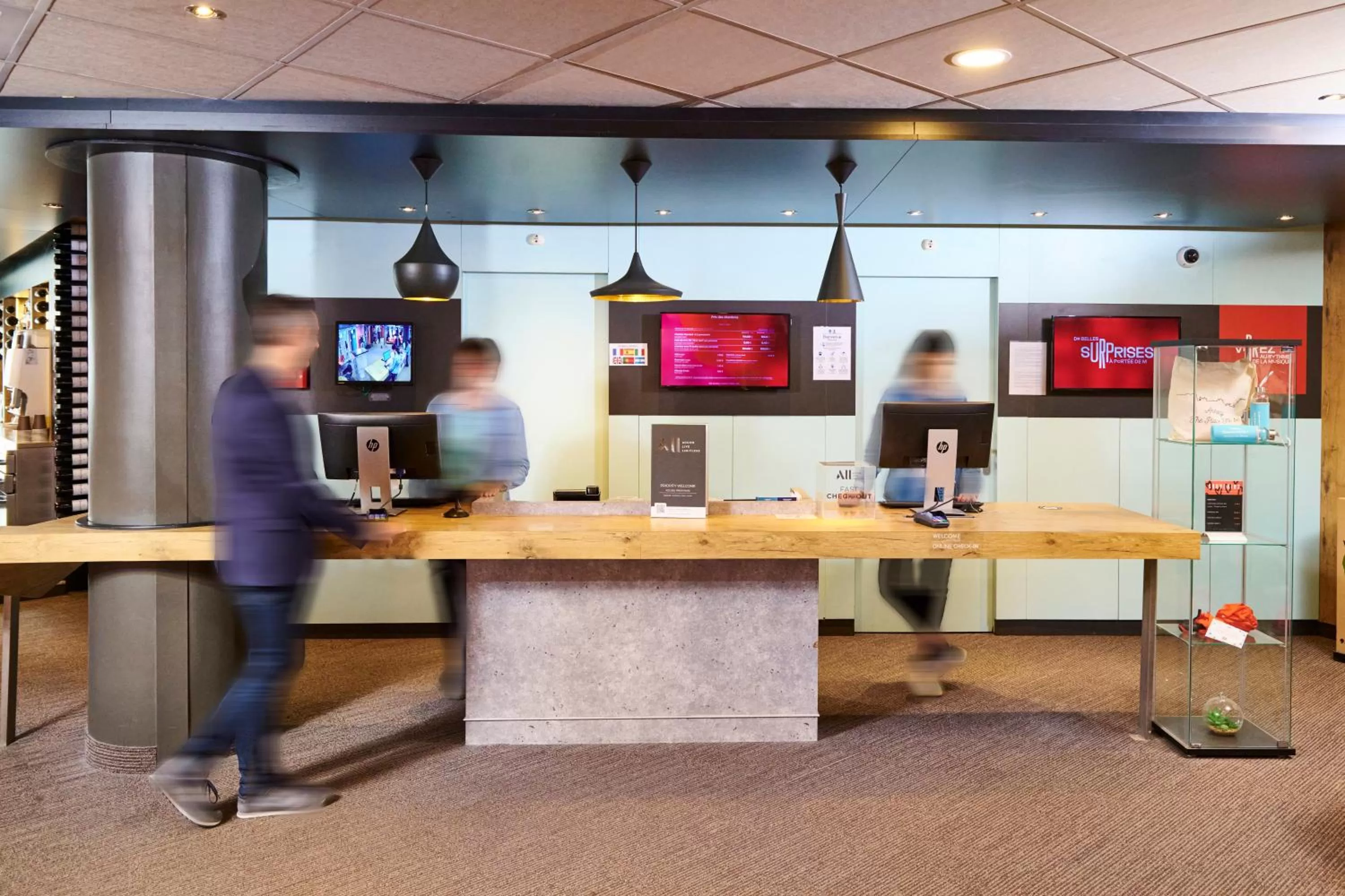Lobby or reception in ibis Annecy Centre Vieille Ville