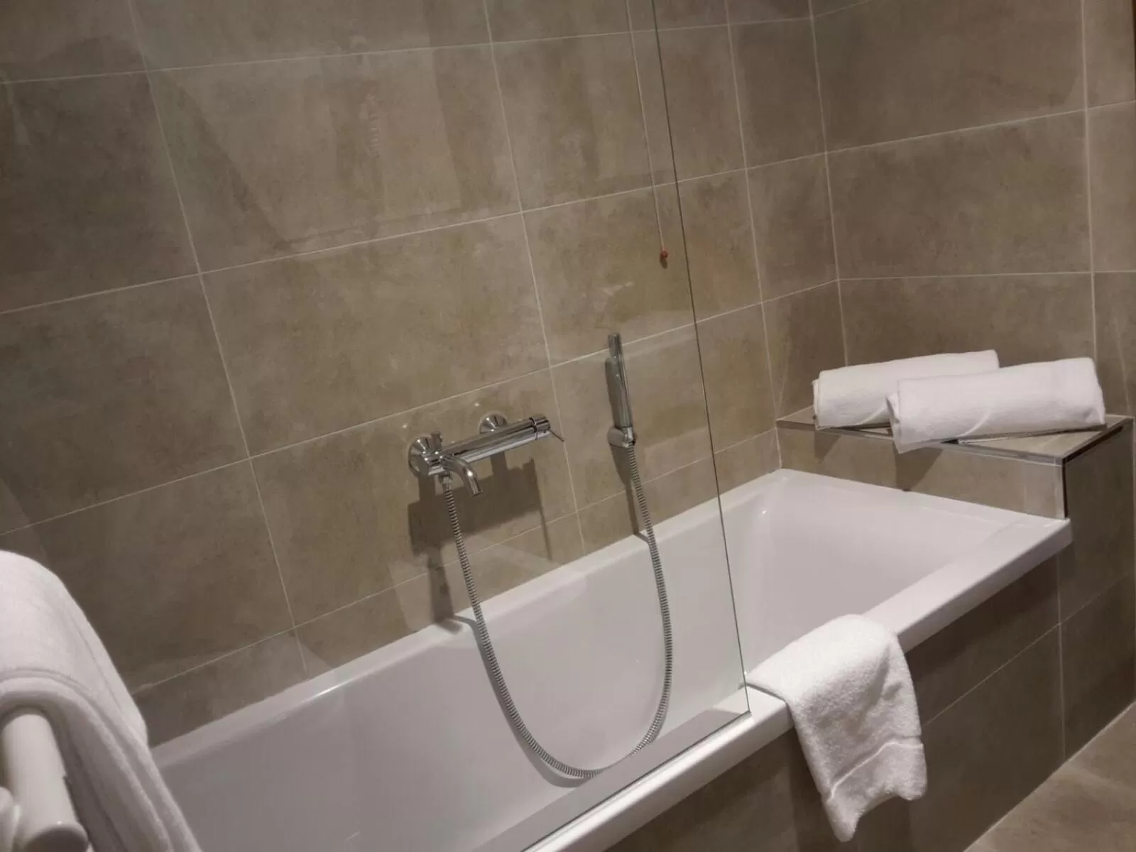 Bathroom in Hotel President