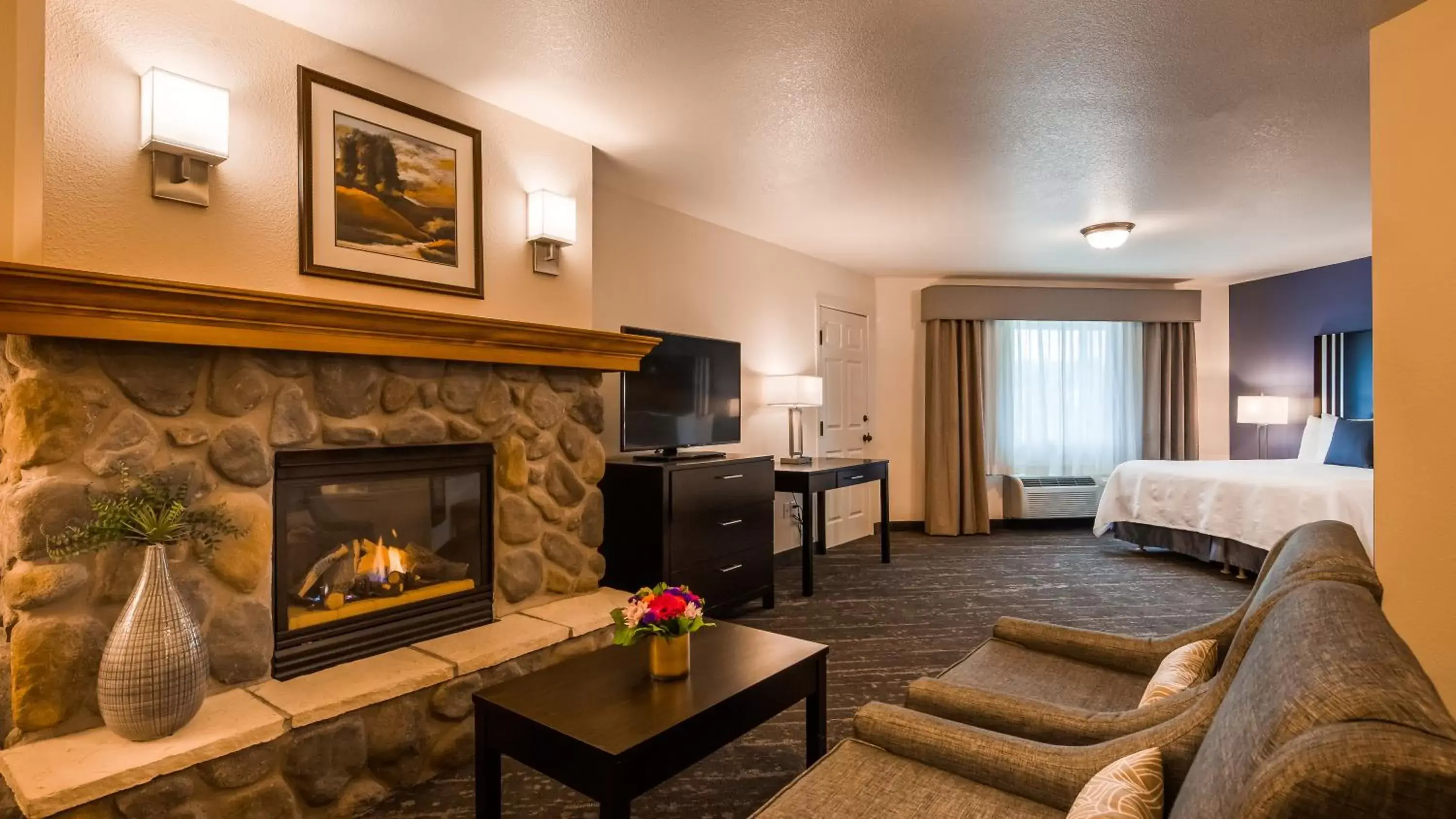 Seating Area in Best Western Plus Edmonds Harbor Inn