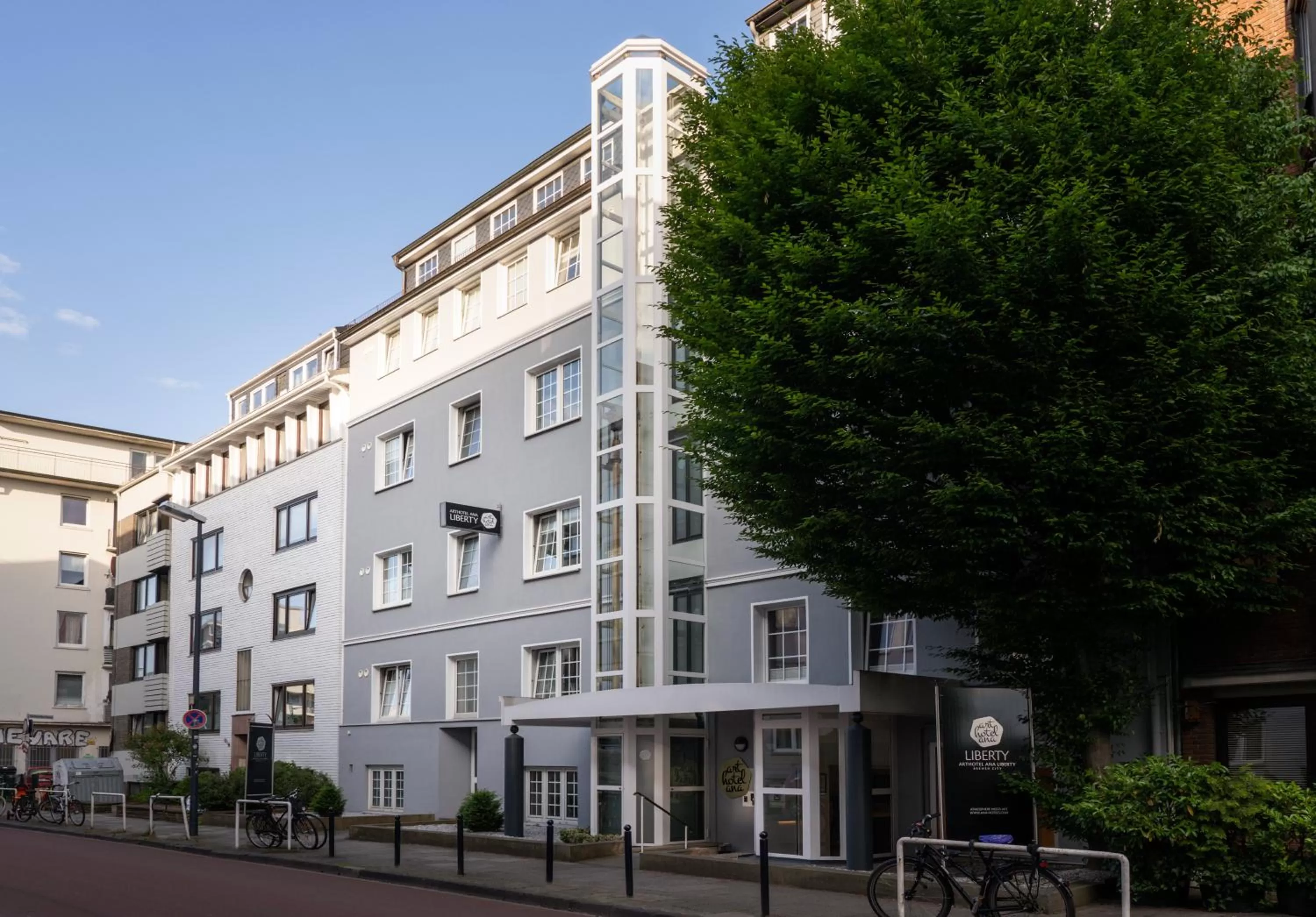 Facade/entrance in Arthotel ANA Liberty Bremen City