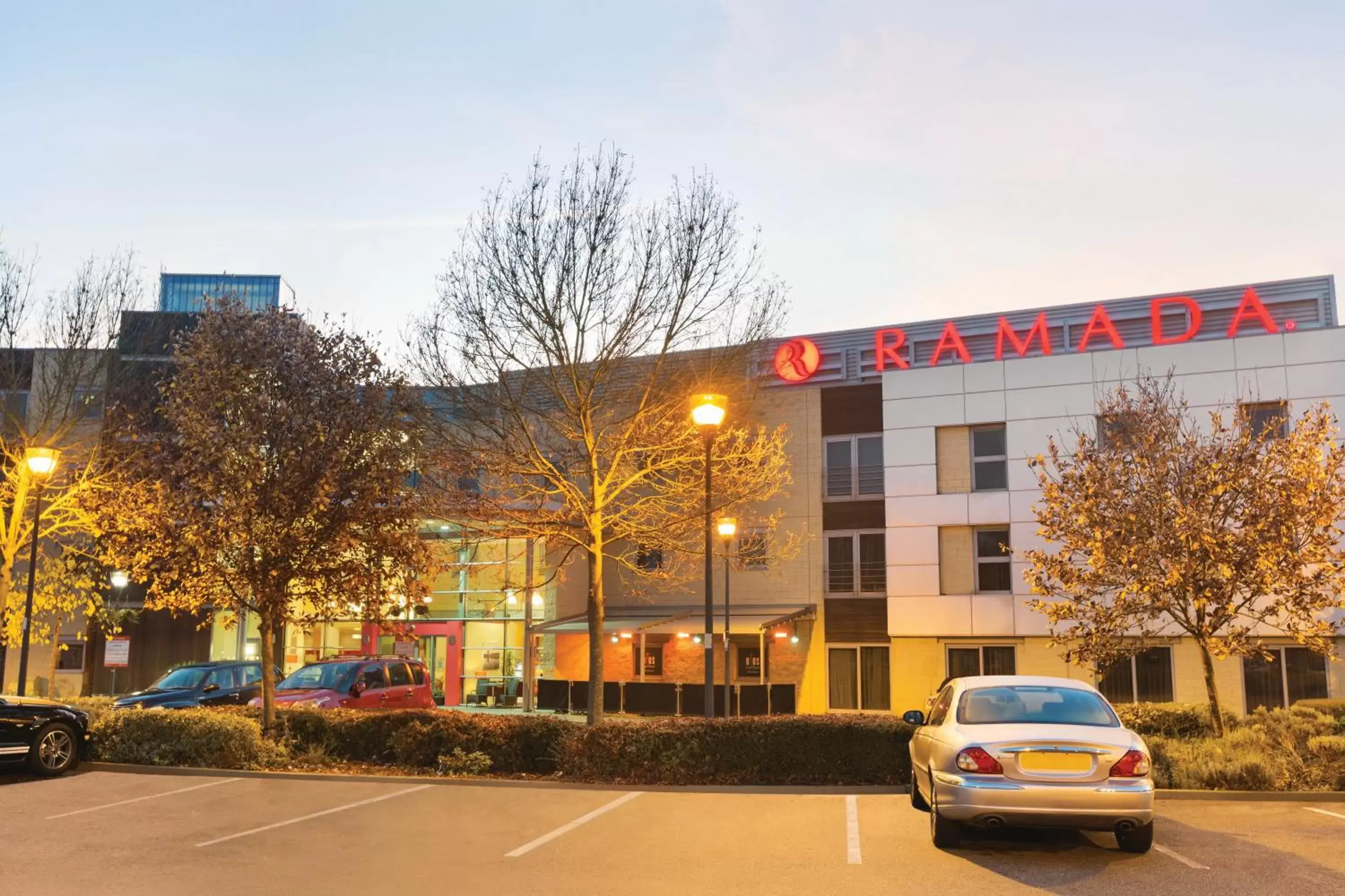 Facade/entrance, Property Building in Ramada London North