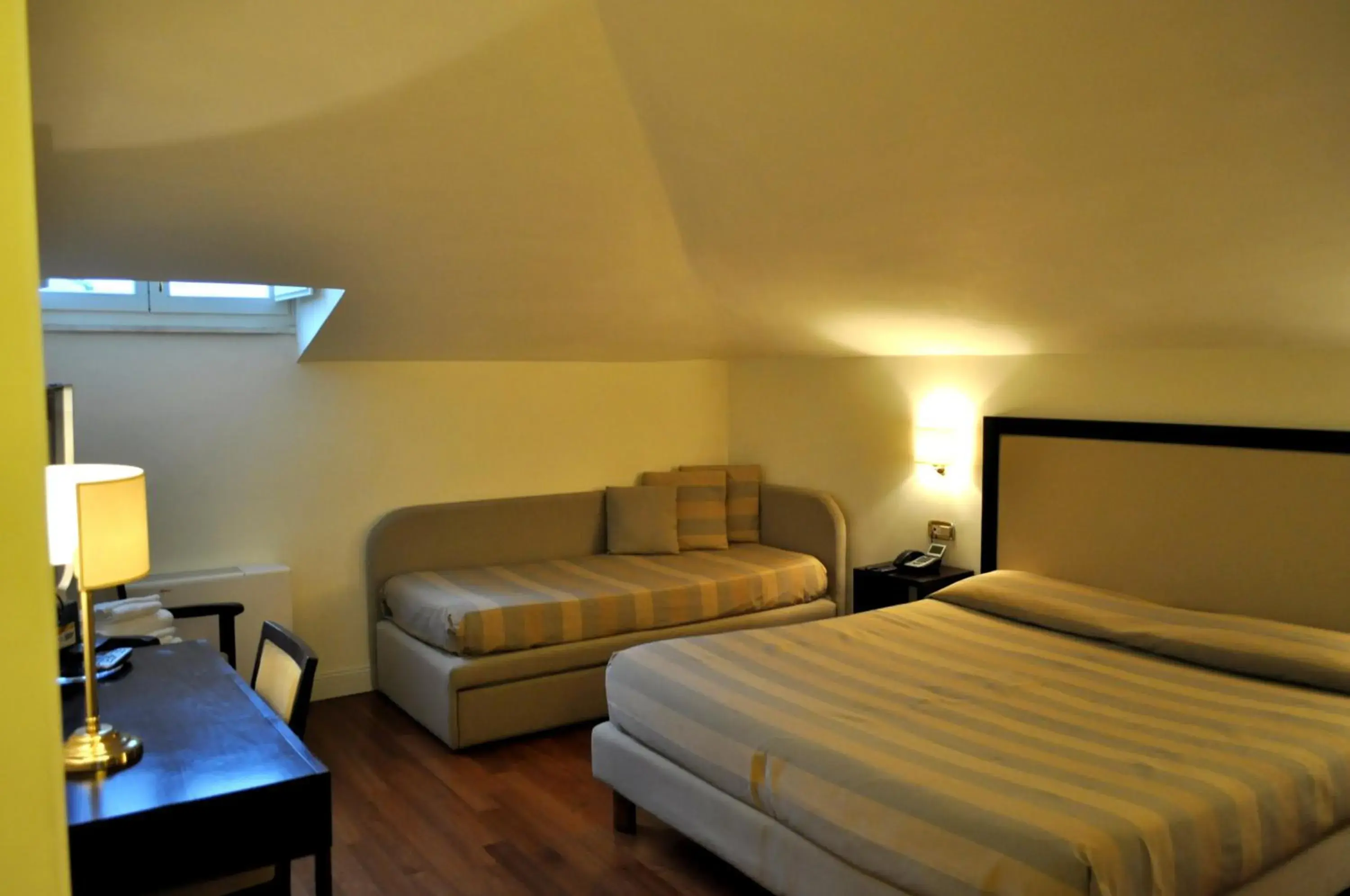 Photo of the whole room, Bed in Albergo Sant'Emidio