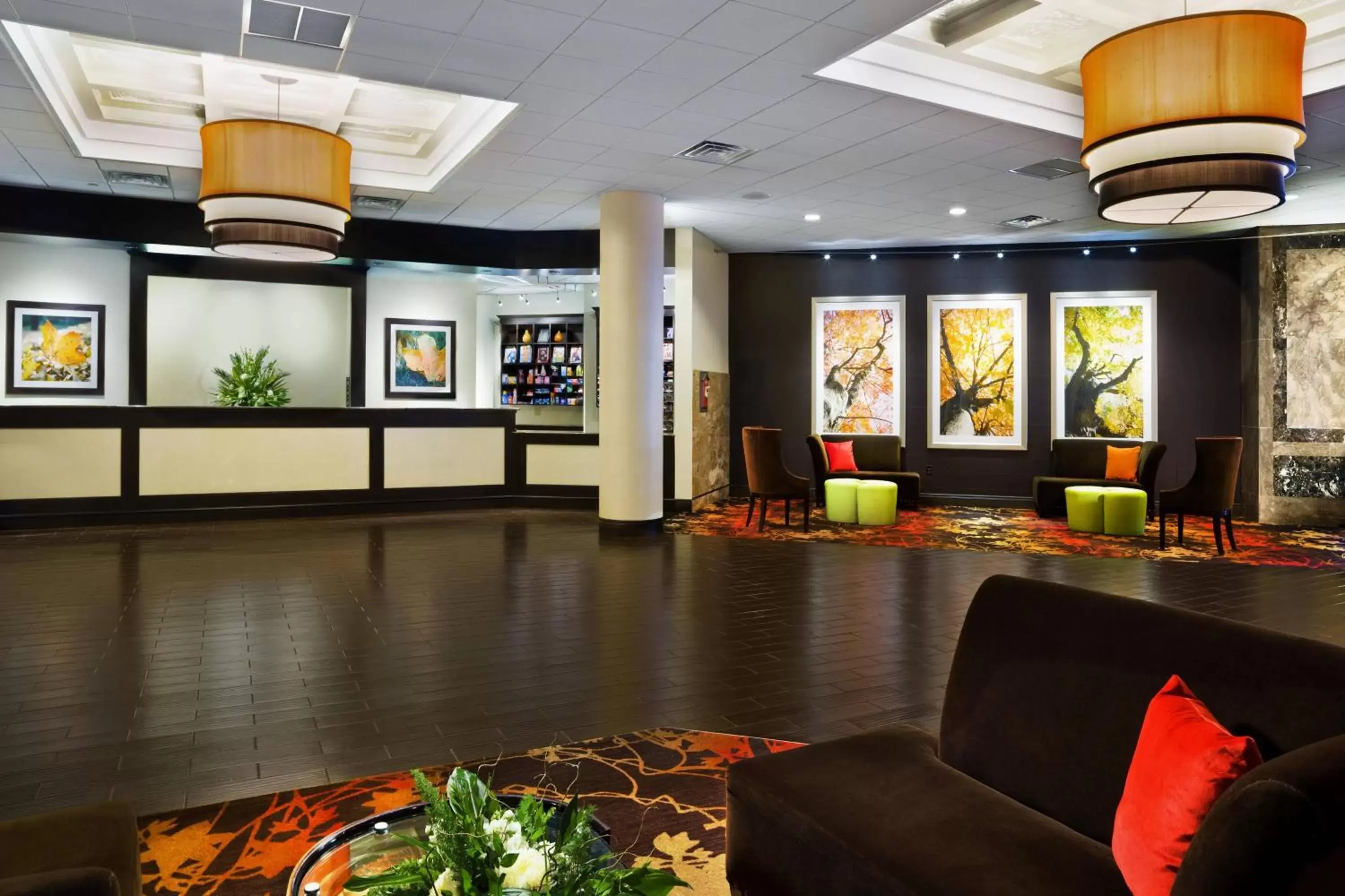 Lobby or reception in Sheraton Springfield Monarch Place Hotel