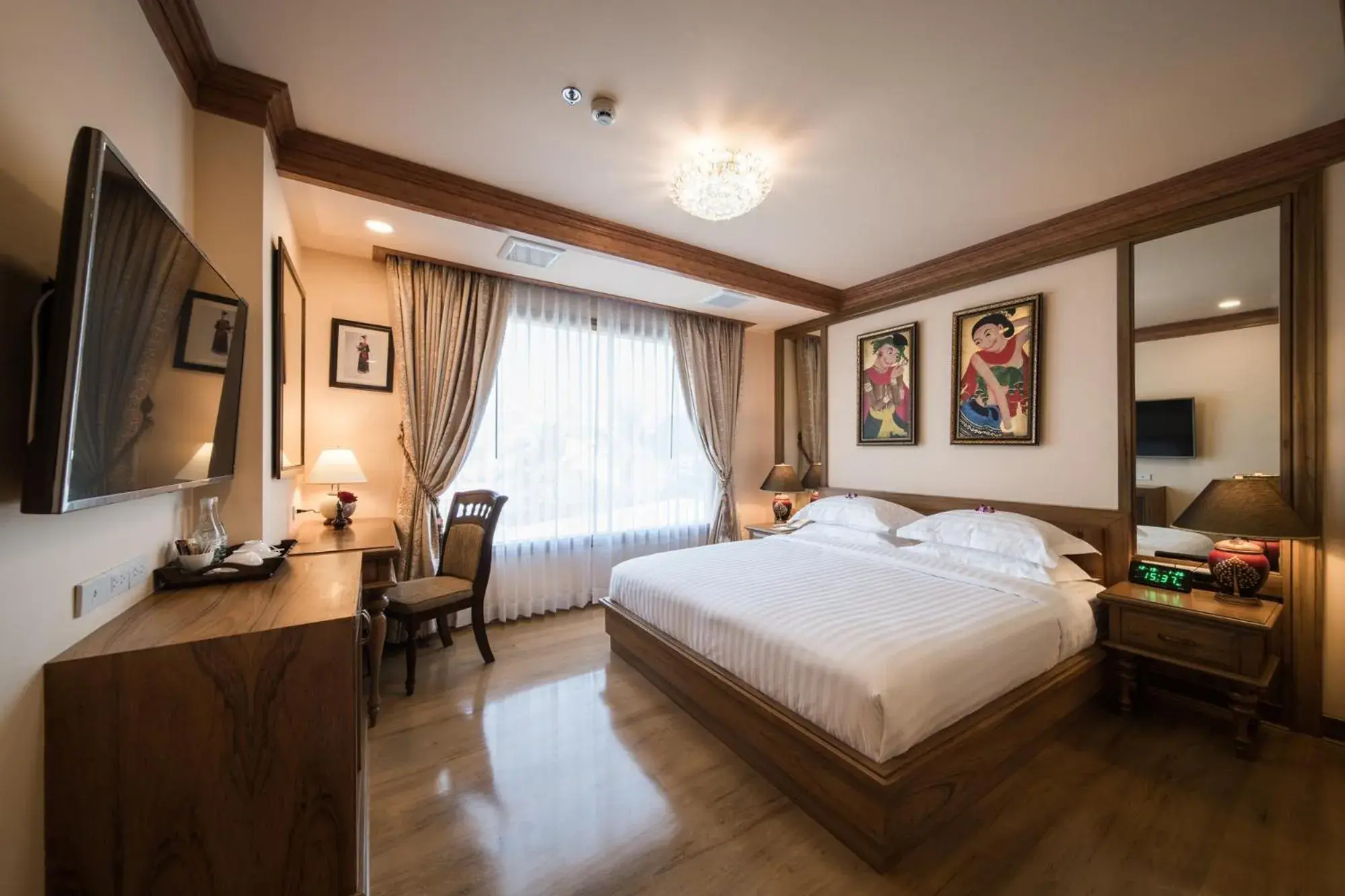 Photo of the whole room, Bed in Peak Nimman Prestige Hotel