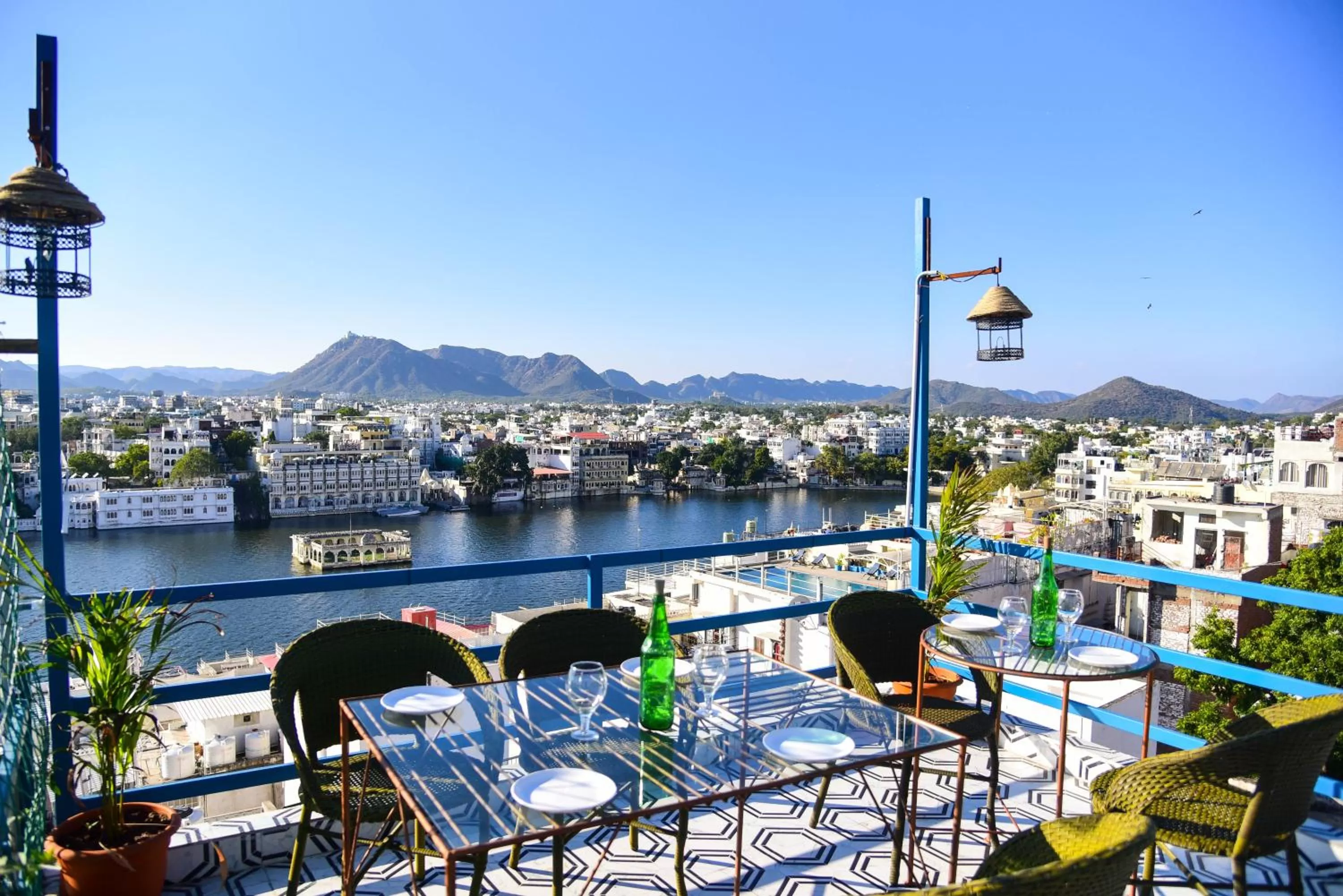 Bird's eye view in Hotel Casa by the lake