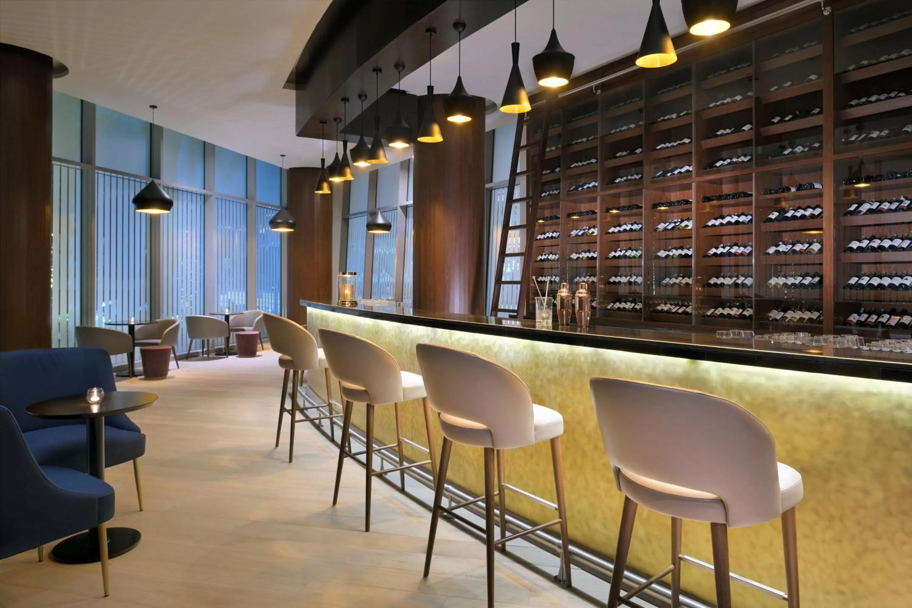 Lounge or bar in Le Meridien City Center Doha