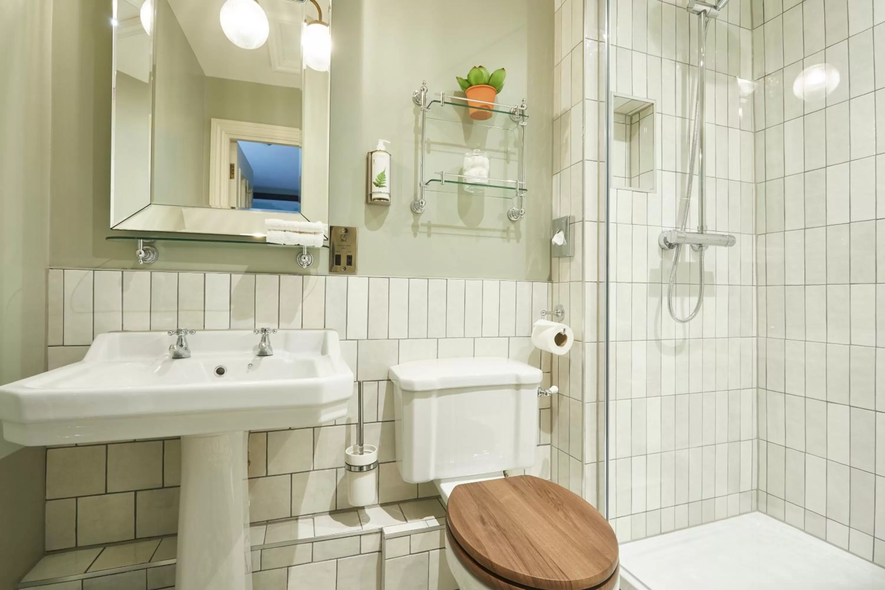 Bathroom in The Swan Inn