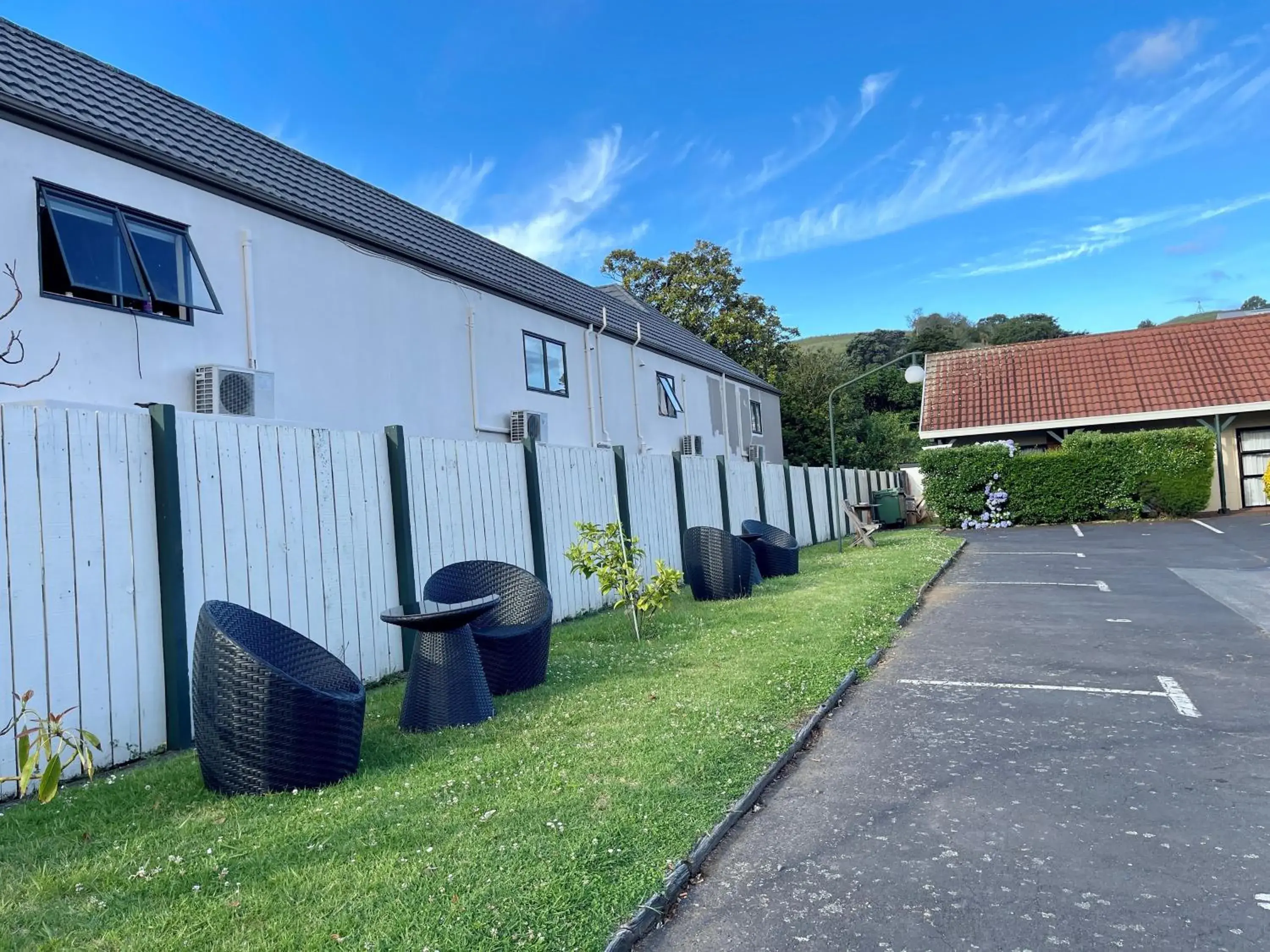 Property Building in Tudor Court Motor Lodge Hotel