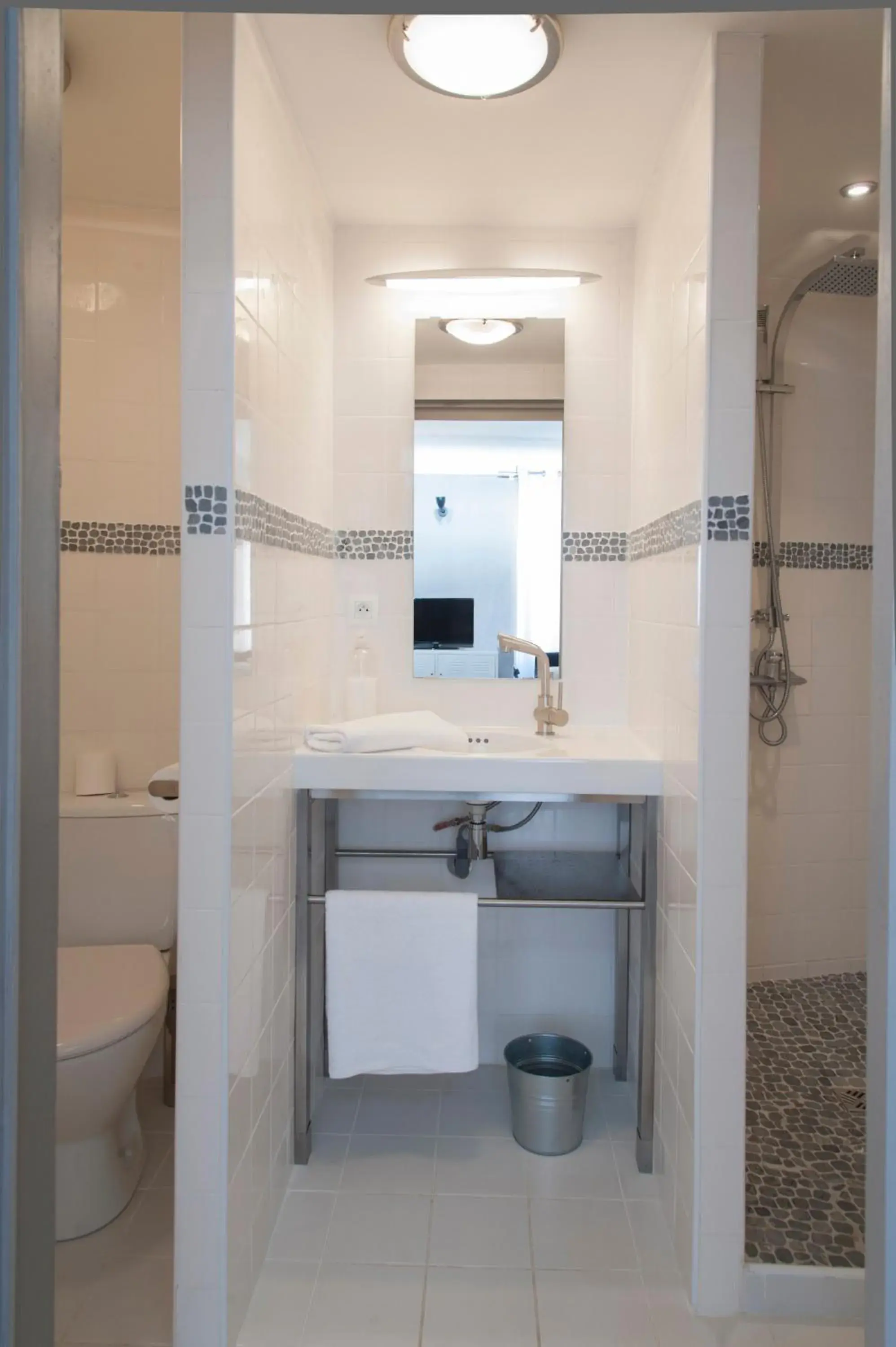 Bathroom in La Maison Vieille Maison d'Hôtes & Gîtes