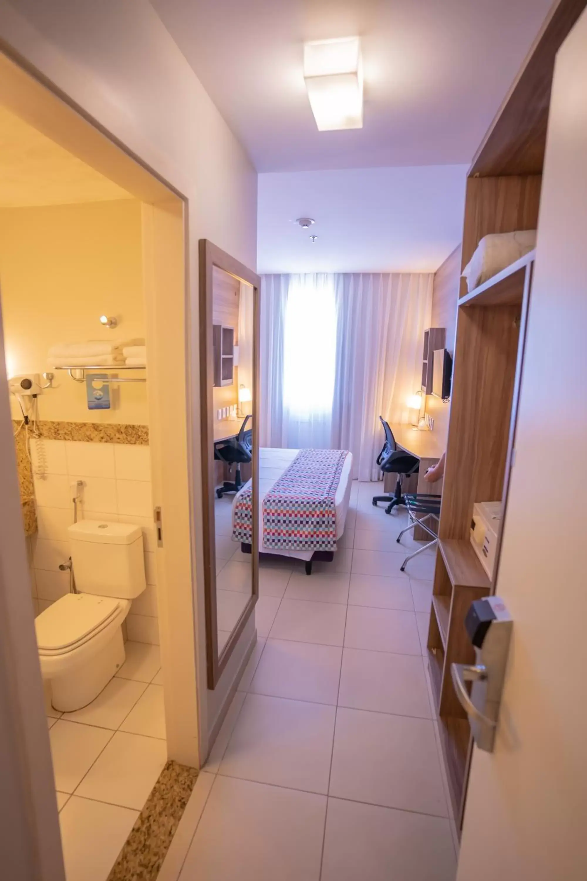 Bedroom, Bathroom in Comfort Hotel Santos