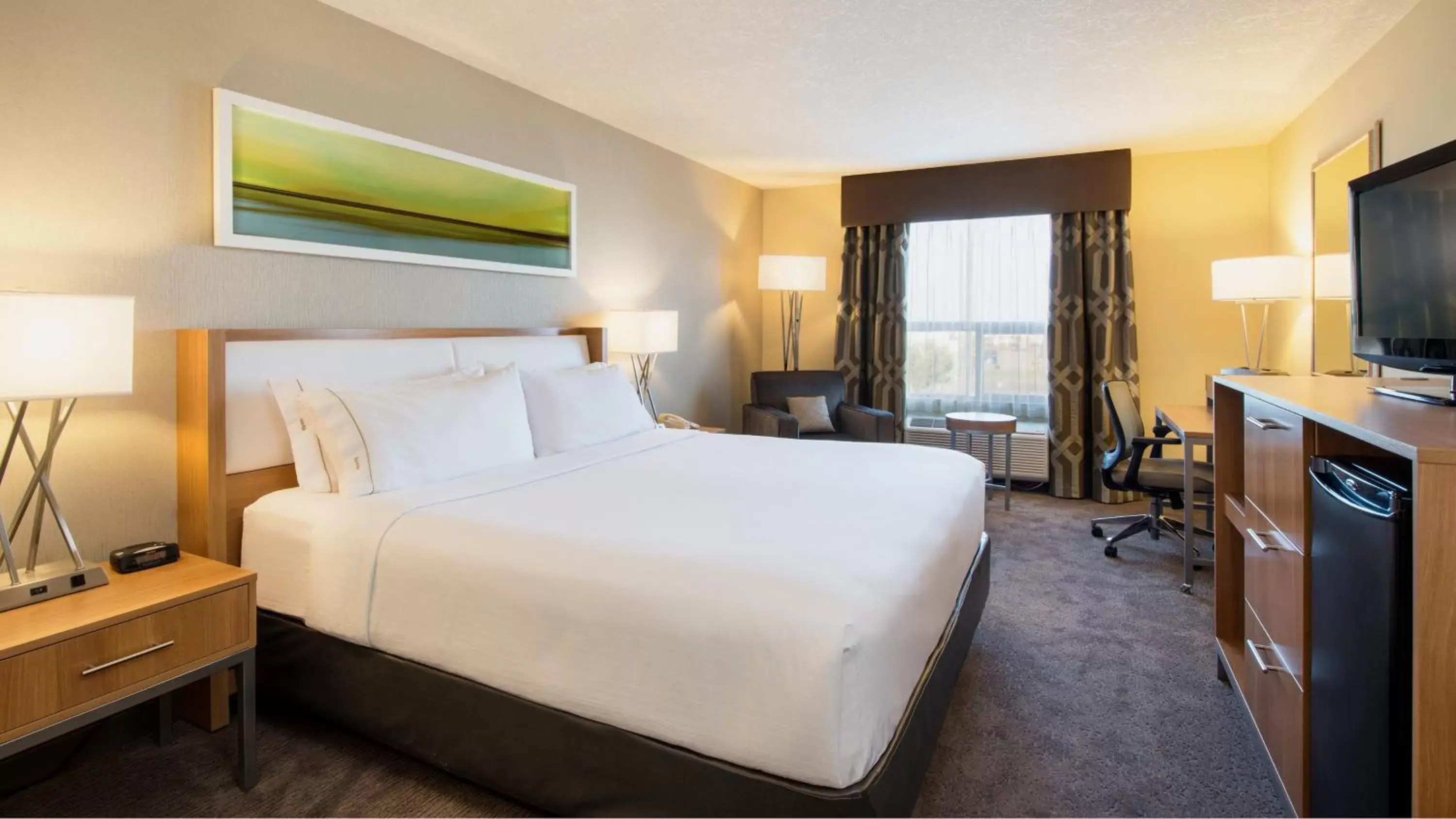 Photo of the whole room, Bed in Holiday Inn Express Hotel & Suites Sherwood Park-Edmonton Area, an IHG Hotel