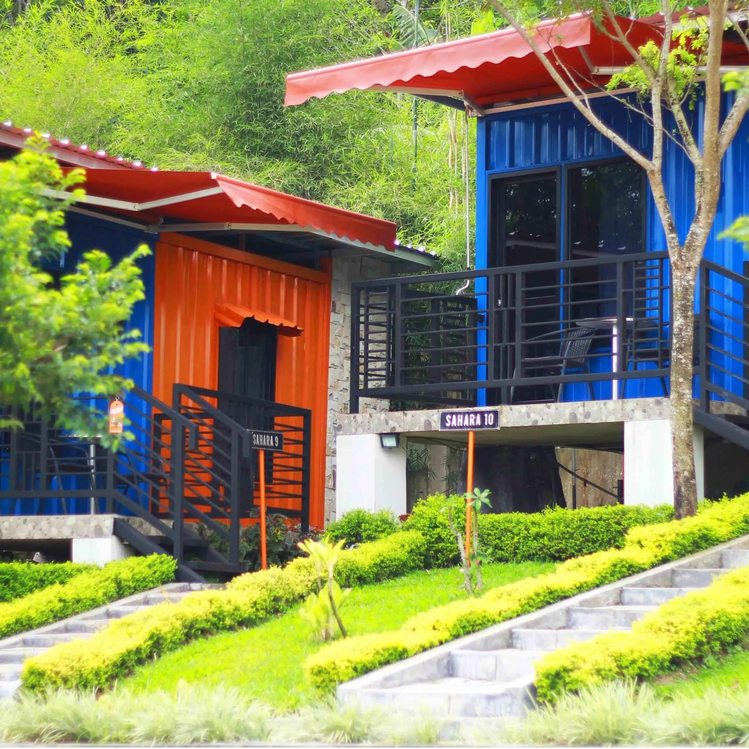 Facade/entrance in JSI Resort Facade/entrance in JSI Resort