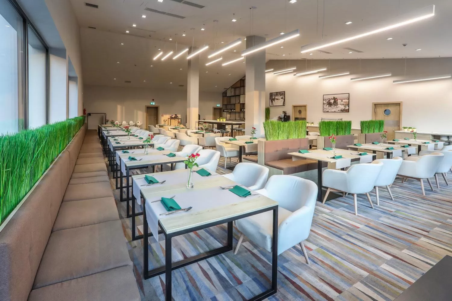 Restaurant/places to eat in Magnus Resort