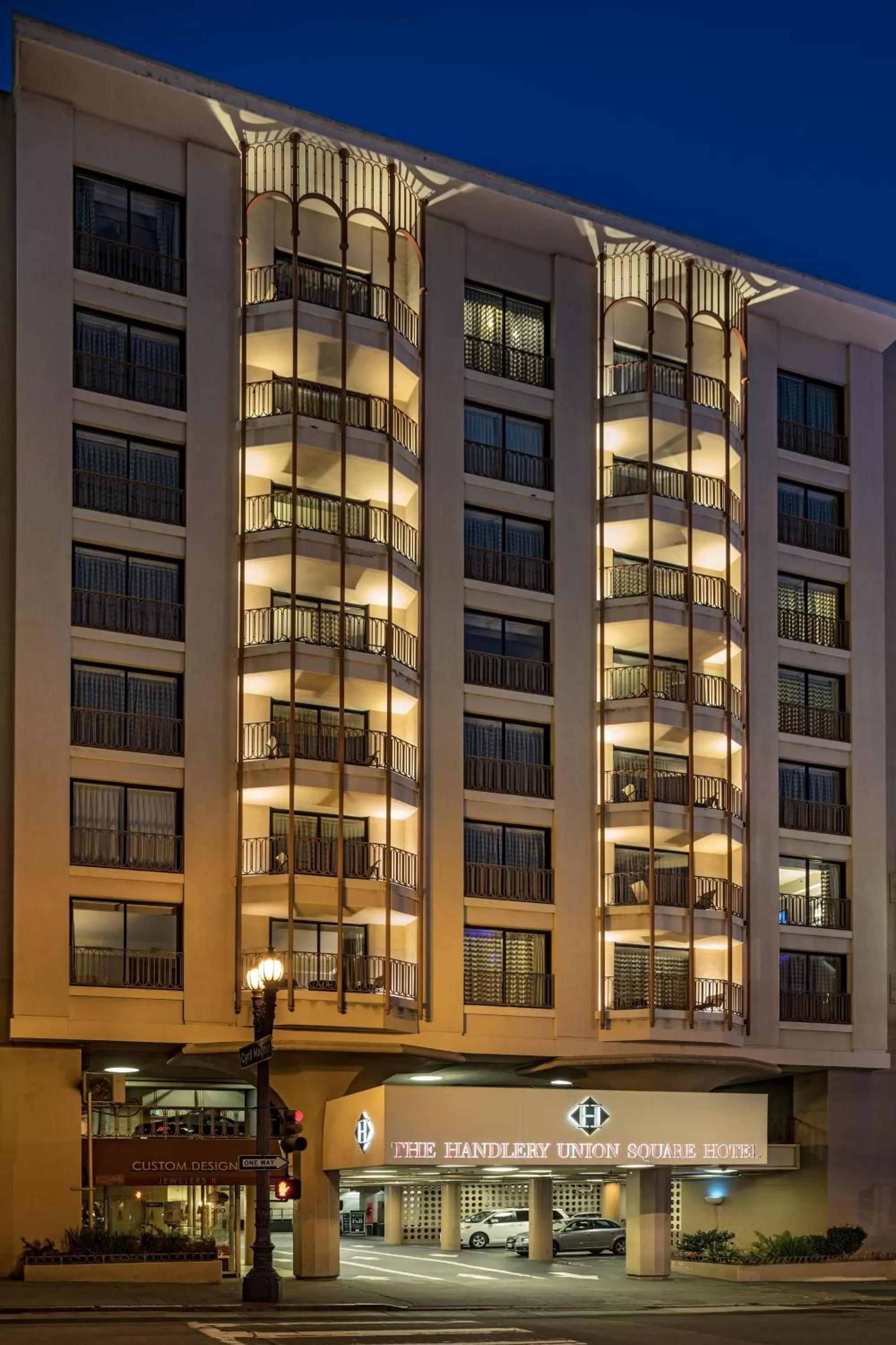 Facade/entrance in Handlery Union Square Hotel