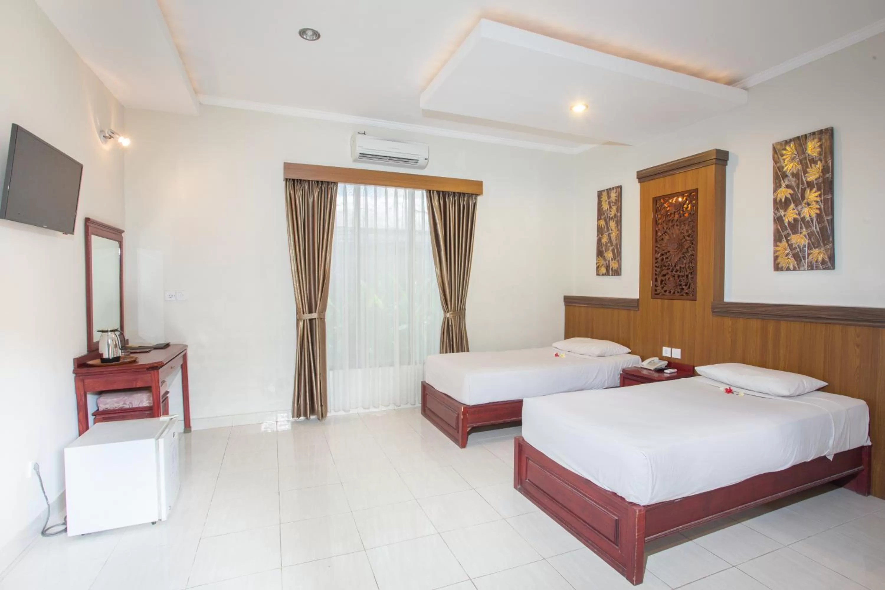 Bedroom, Bed in Hotel Sinar Bali Legian