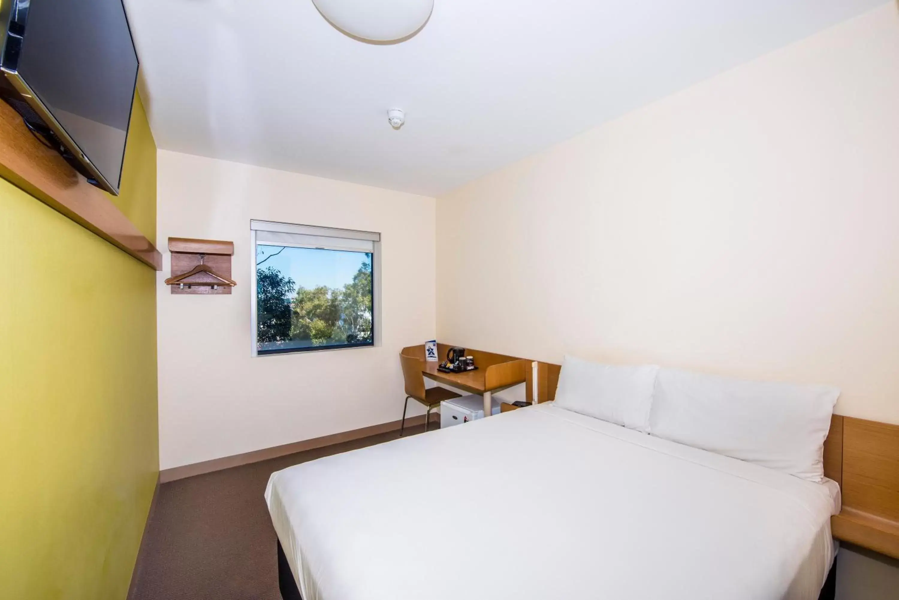 Bed, Room Photo in ibis Budget Sydney Olympic Park