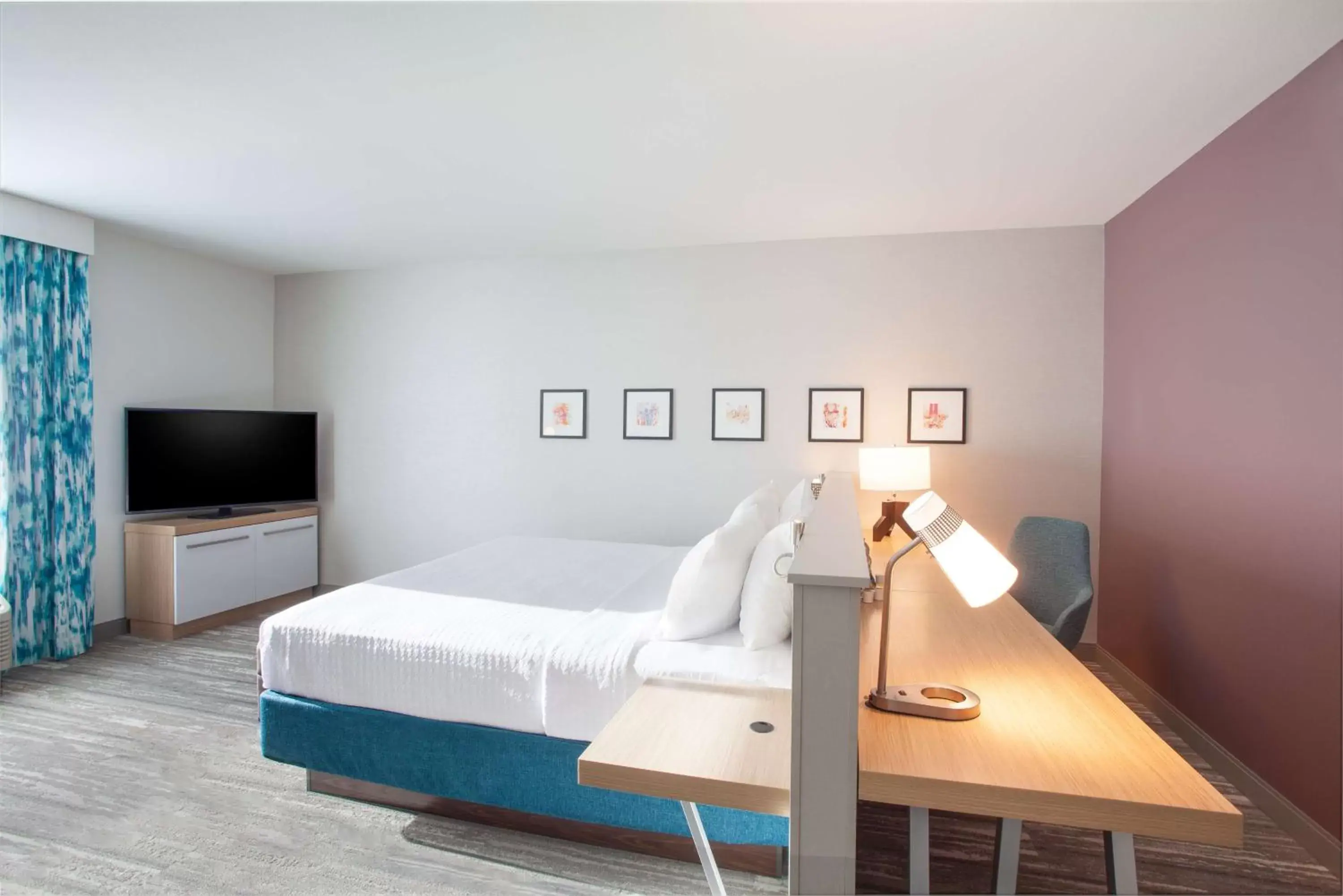 Bedroom, Bed in Hilton Garden Inn Broomfield Boulder