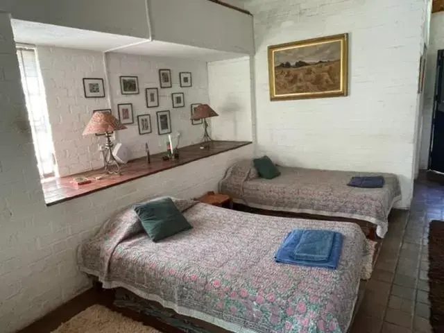 Superior Twin Room with Garden View - single occupancy in Weaver Cottages Superior Twin Room with Garden View - single occupancy in Weaver Cottages