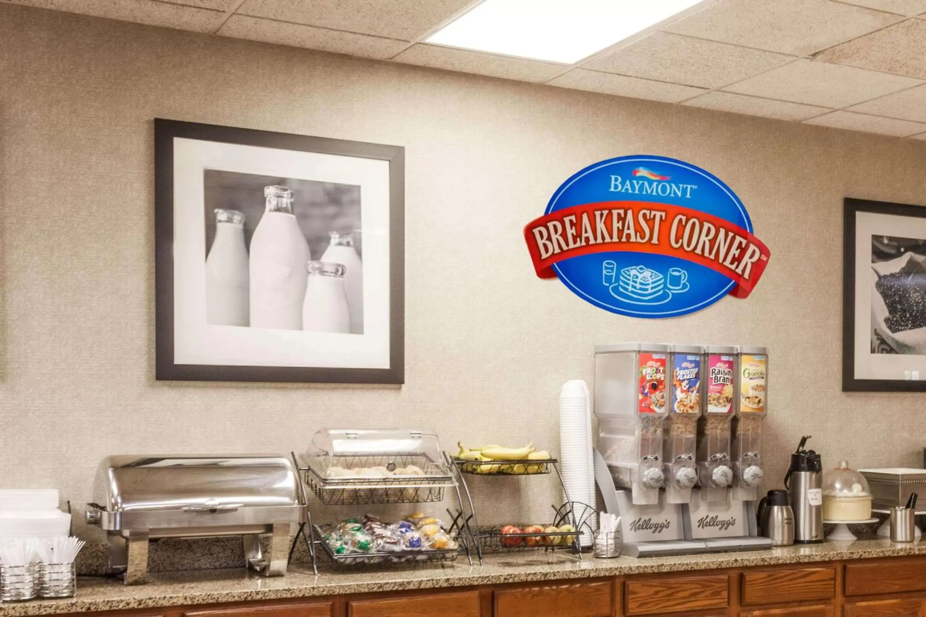 Restaurant/places to eat in Baymont by Wyndham Michigan City Restaurant/places to eat in Baymont by Wyndham Michigan City