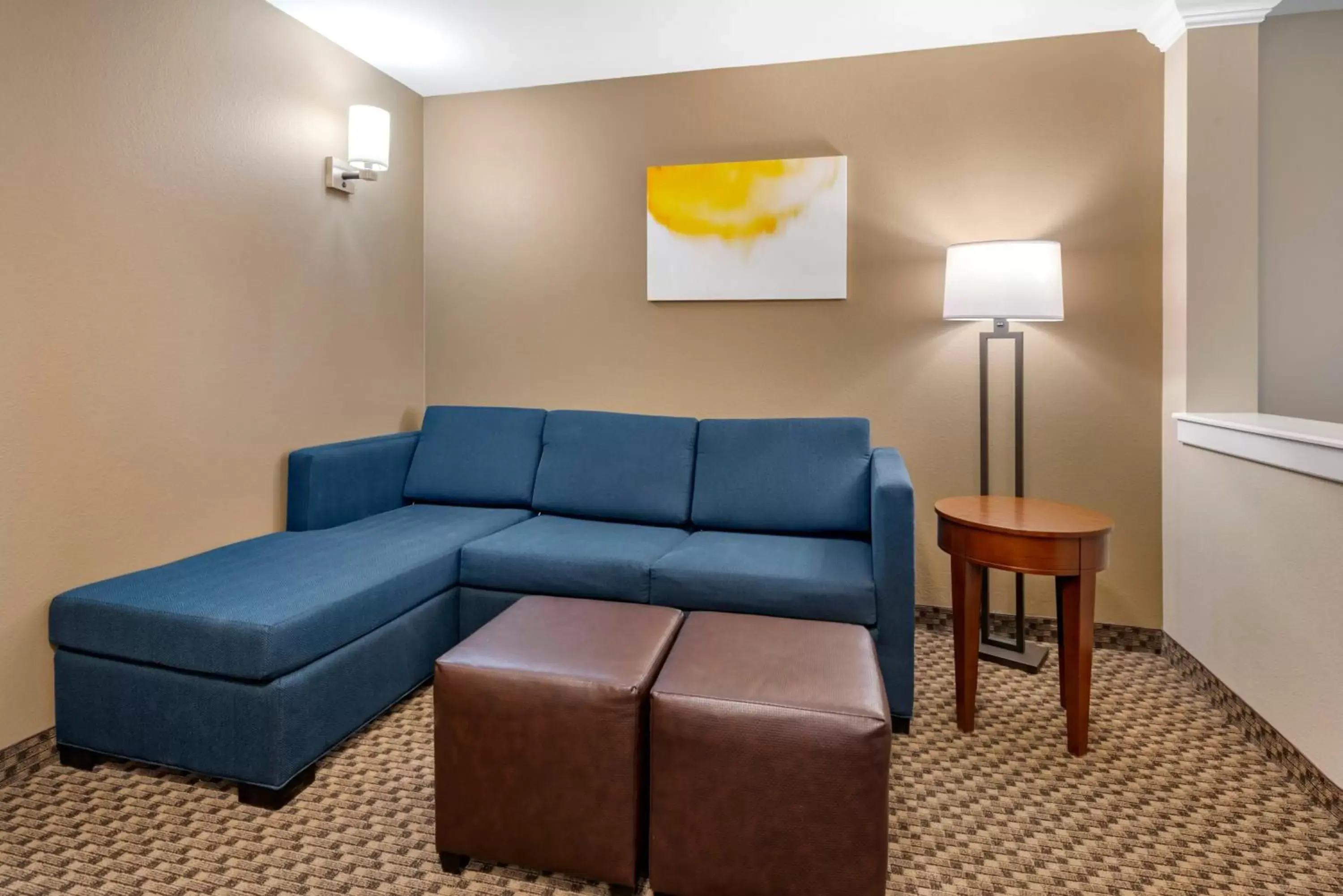 Seating Area in Comfort Suites Broomfield-Boulder/Interlocken