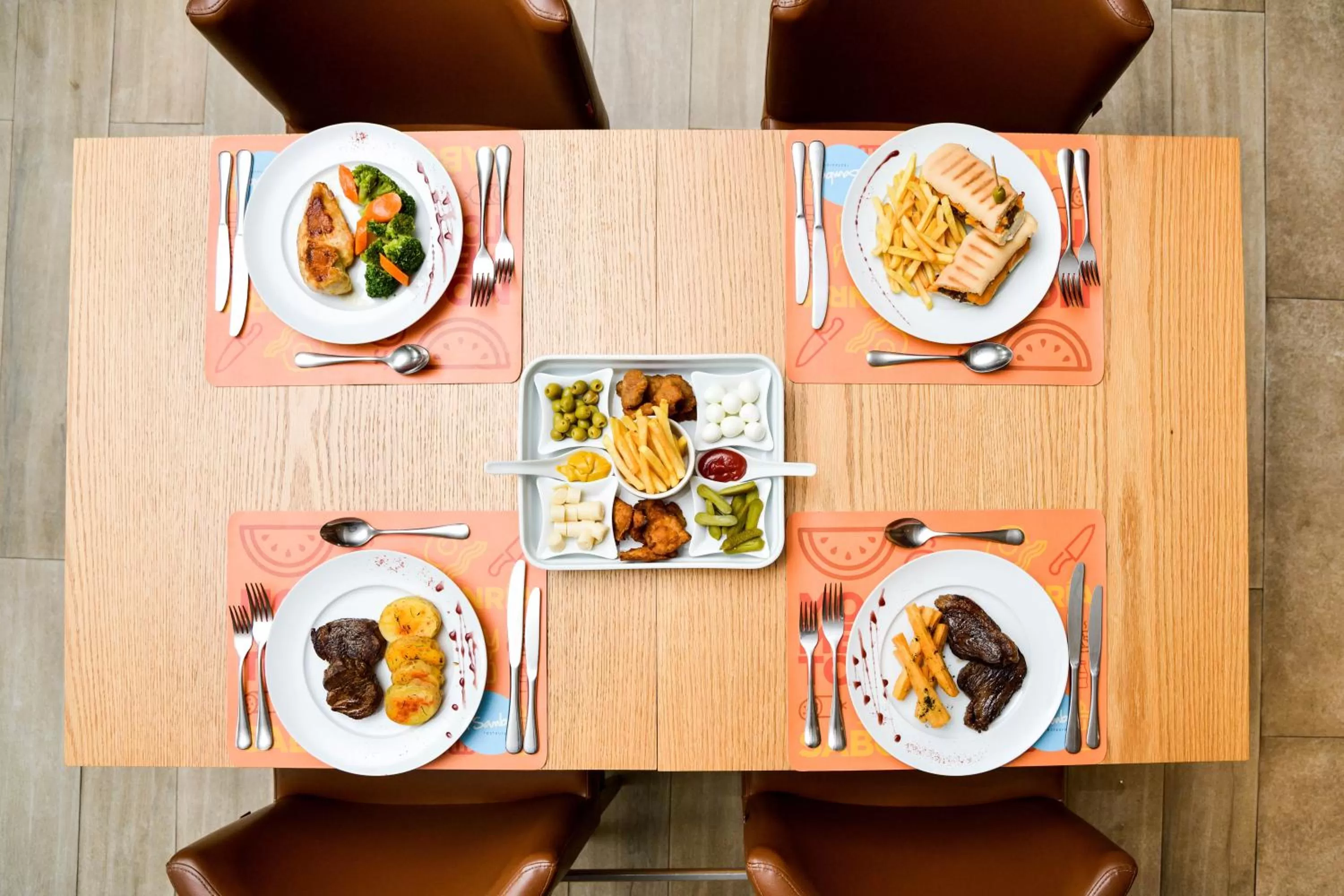 Restaurant/places to eat in Rio Hotel by Bourbon Ciudad Del Este