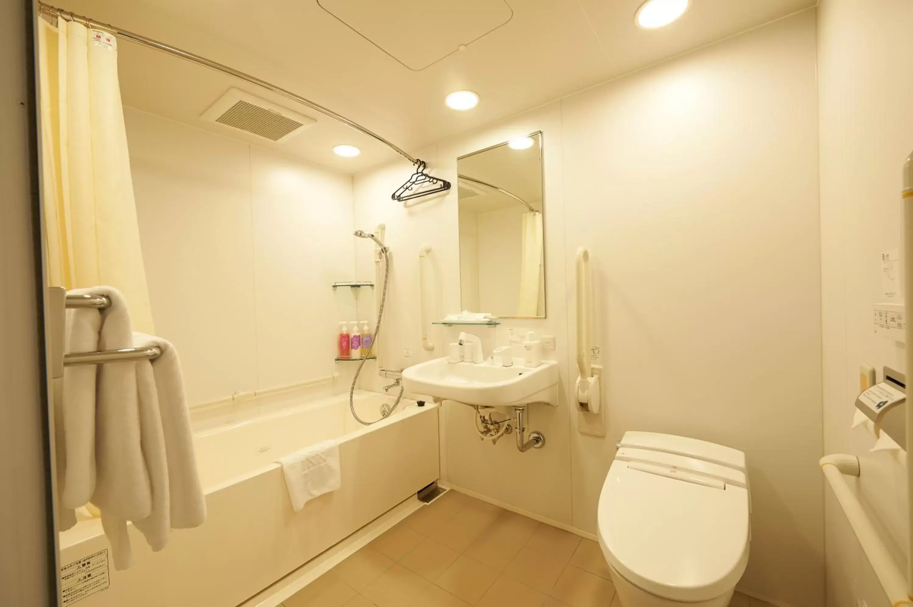 Photo of the whole room, Bathroom in Sotetsu Fresa Inn Ginza-Nanachome