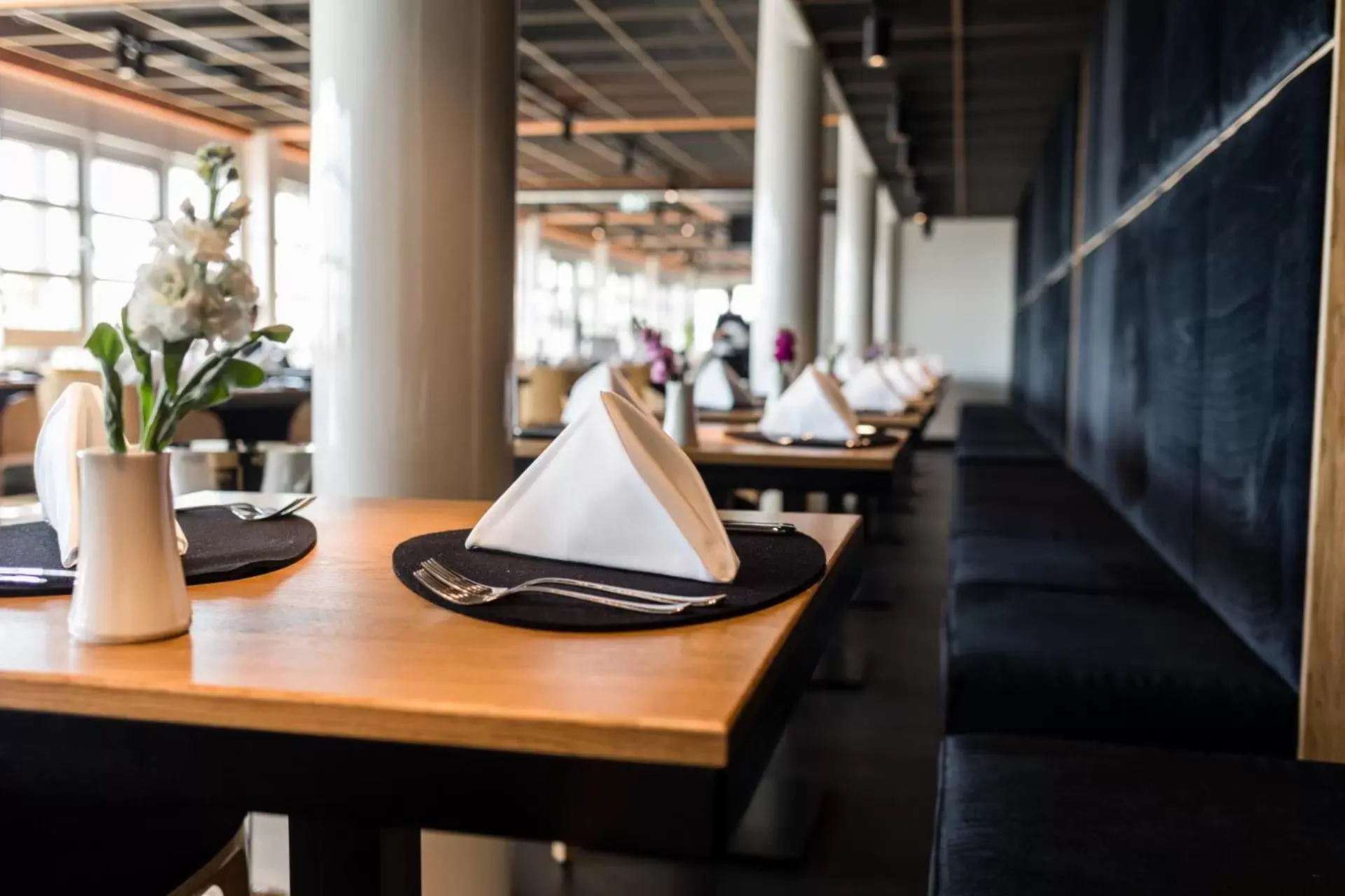 Restaurant/places to eat in GINN Hotel Hamburg Elbspeicher Restaurant/places to eat in GINN Hotel Hamburg Elbspeicher