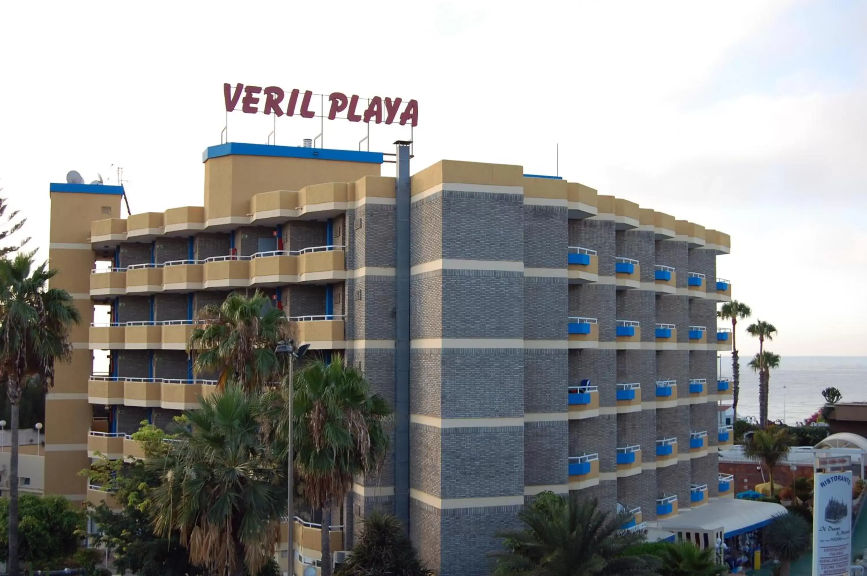 Facade/entrance, Property Building in Hotel LIVVO Veril Playa