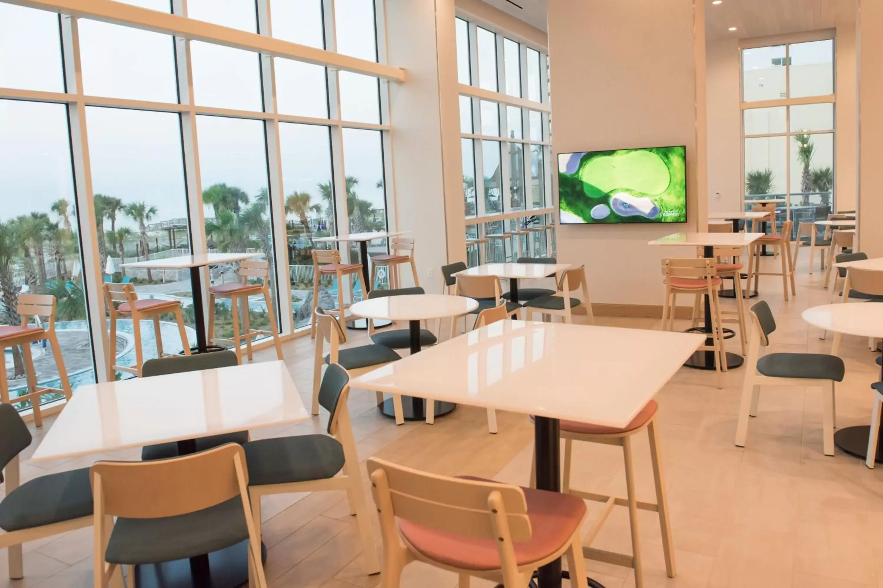 Beach, Restaurant/Places to Eat in Fairfield by Marriott Inn & Suites Pensacola Beach