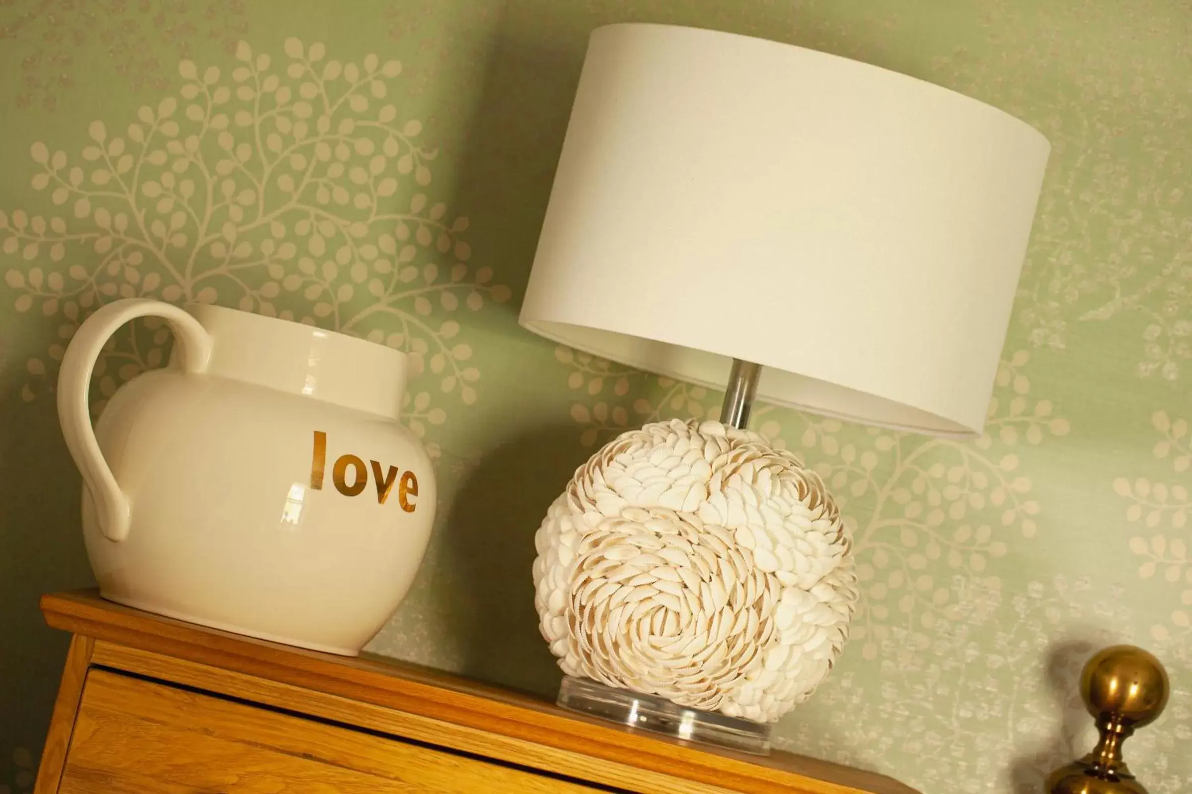 Suite with Garden View - single occupancy in St Katharine's House Suite with Garden View - single occupancy in St Katharine's House