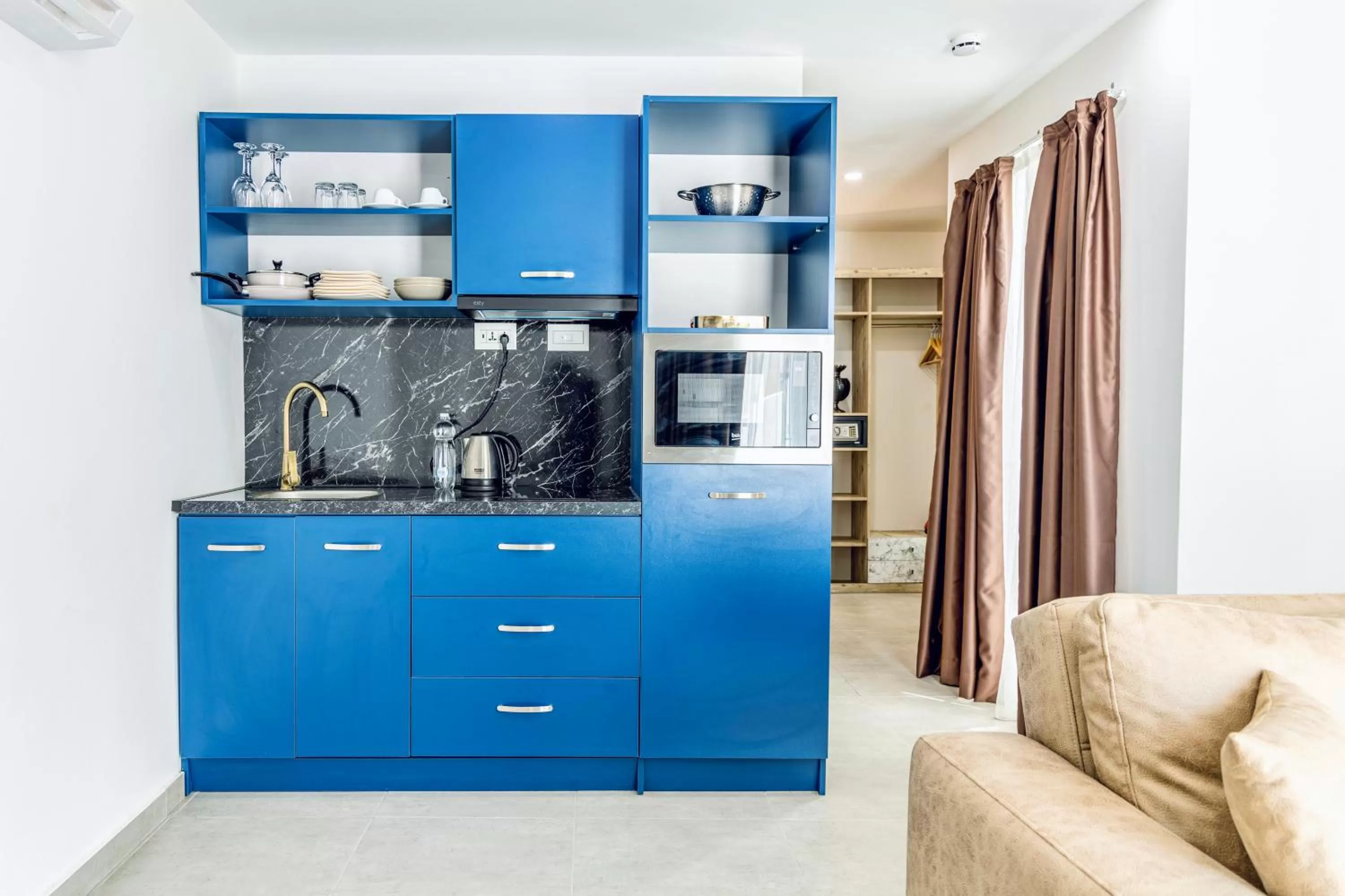 Kitchen or kitchenette in The Mike Hotel by CX Collection