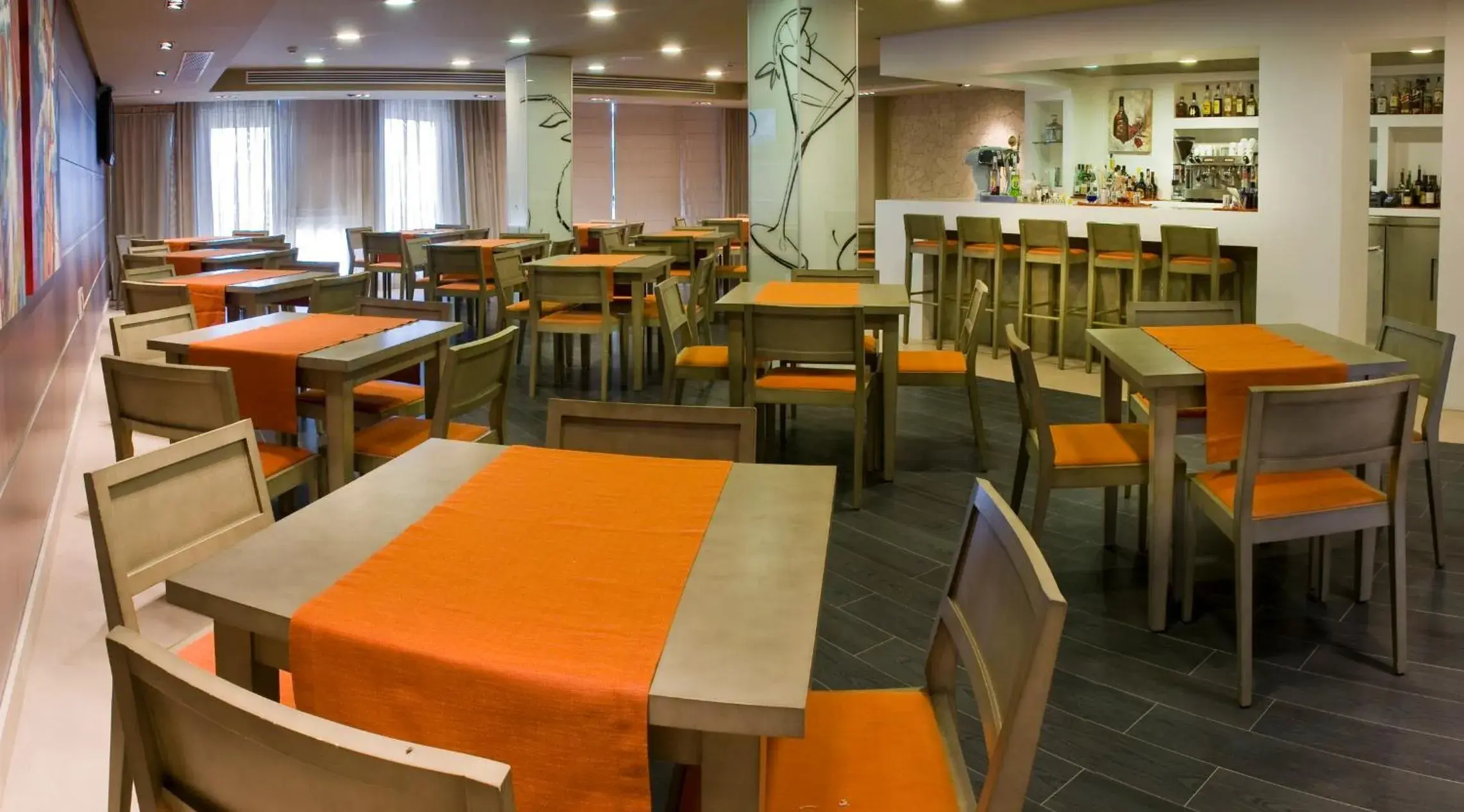 Lounge or bar, Restaurant/Places to Eat in Kn Hotel Arenas del Mar Adults Only