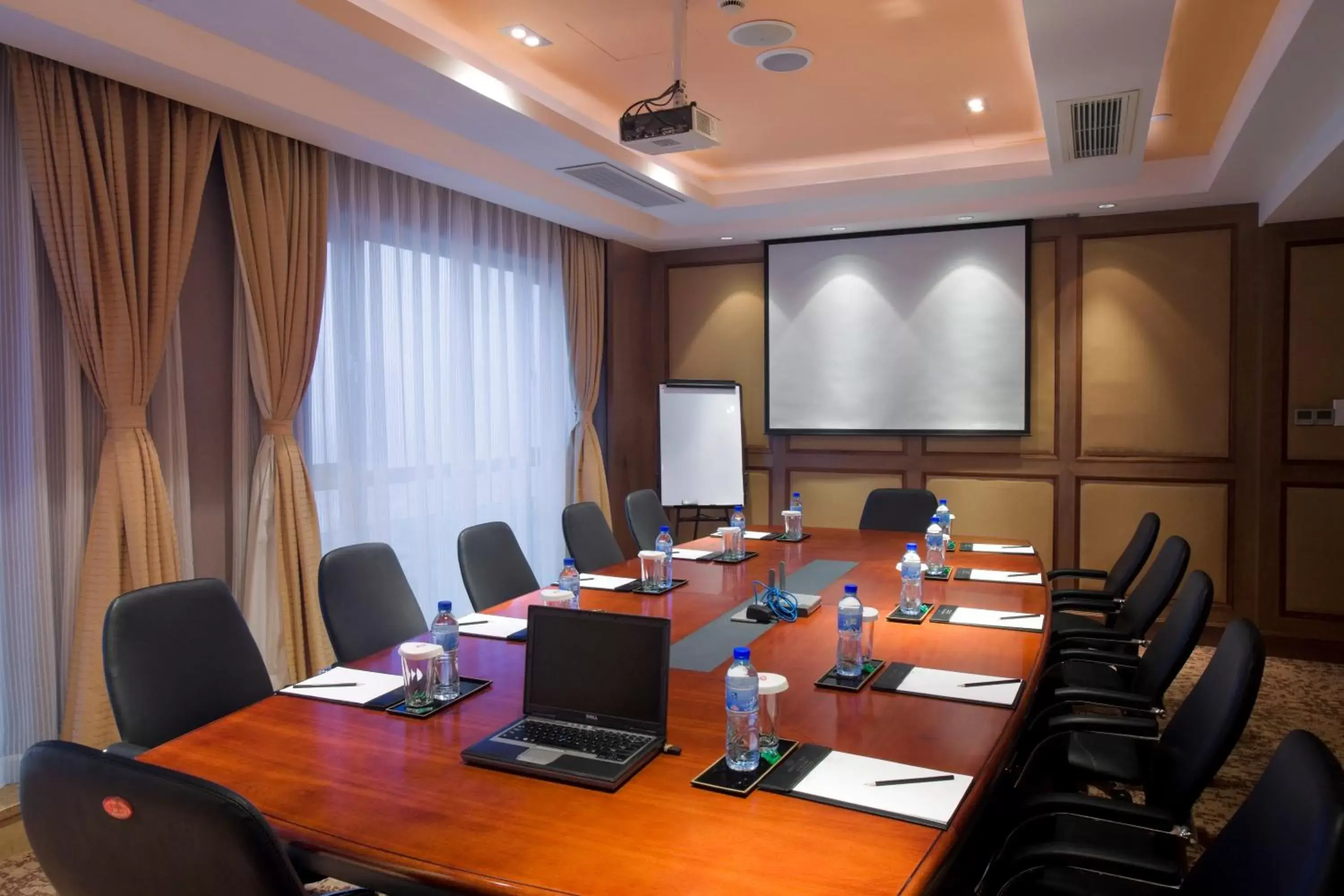 Meeting/conference room in Crowne Plaza City Center Ningbo, an IHG Hotel - Near Ningbo Railway Station