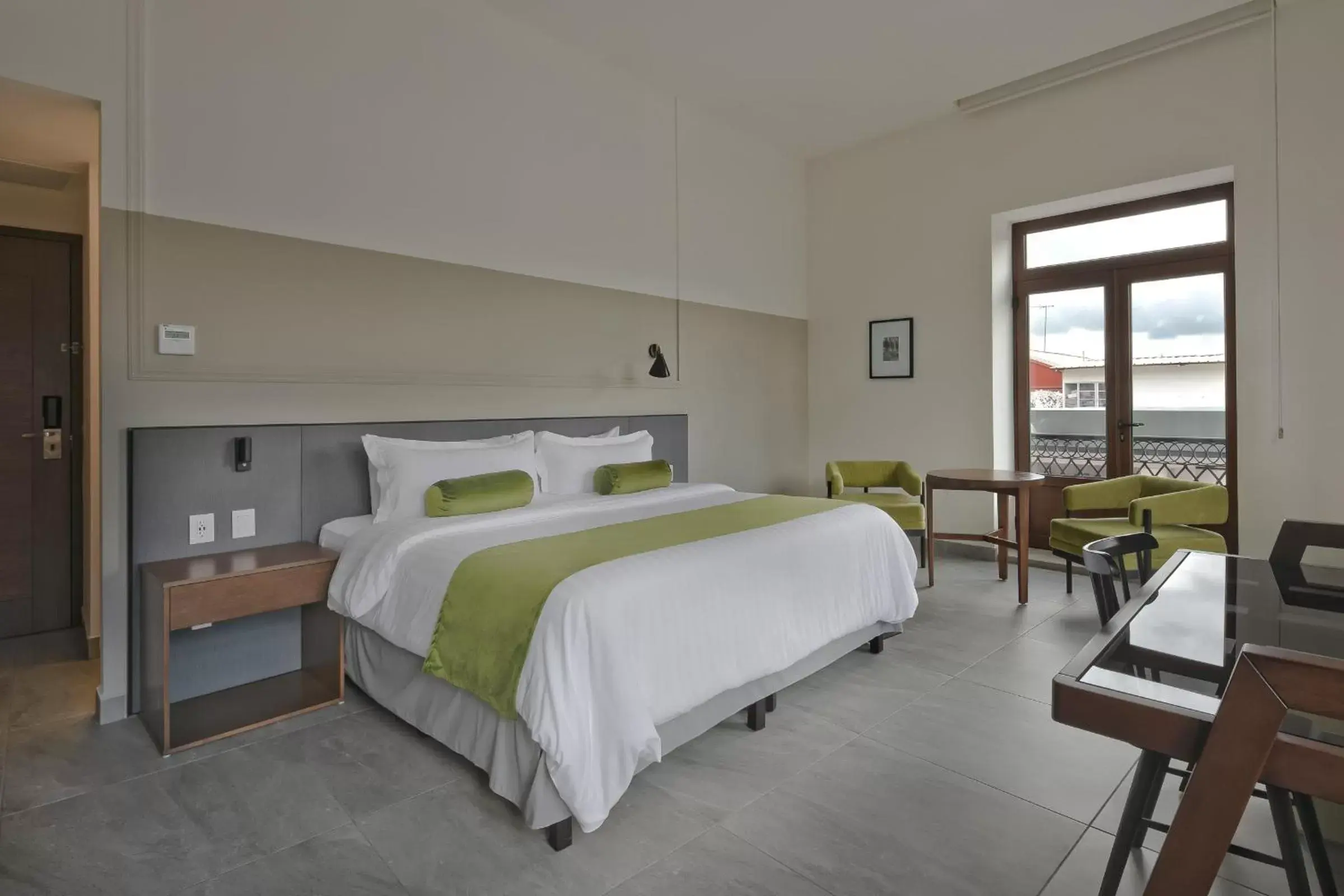 Photo of the whole room, Bed in Gamma Orizaba Grand Hotel de France