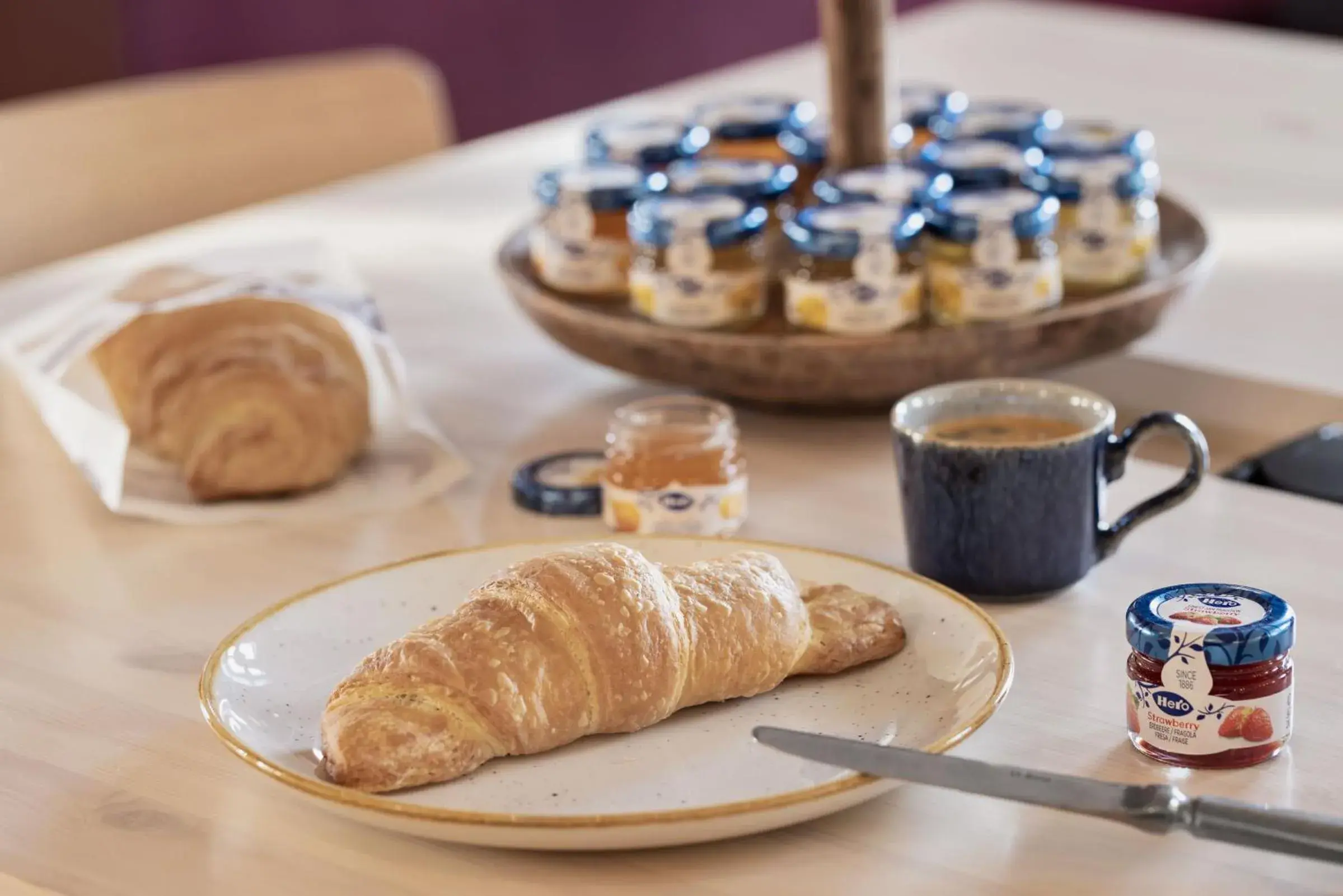 Food in Stay KooooK Bern City - Online Check In Food in Stay KooooK Bern City - Online Check In